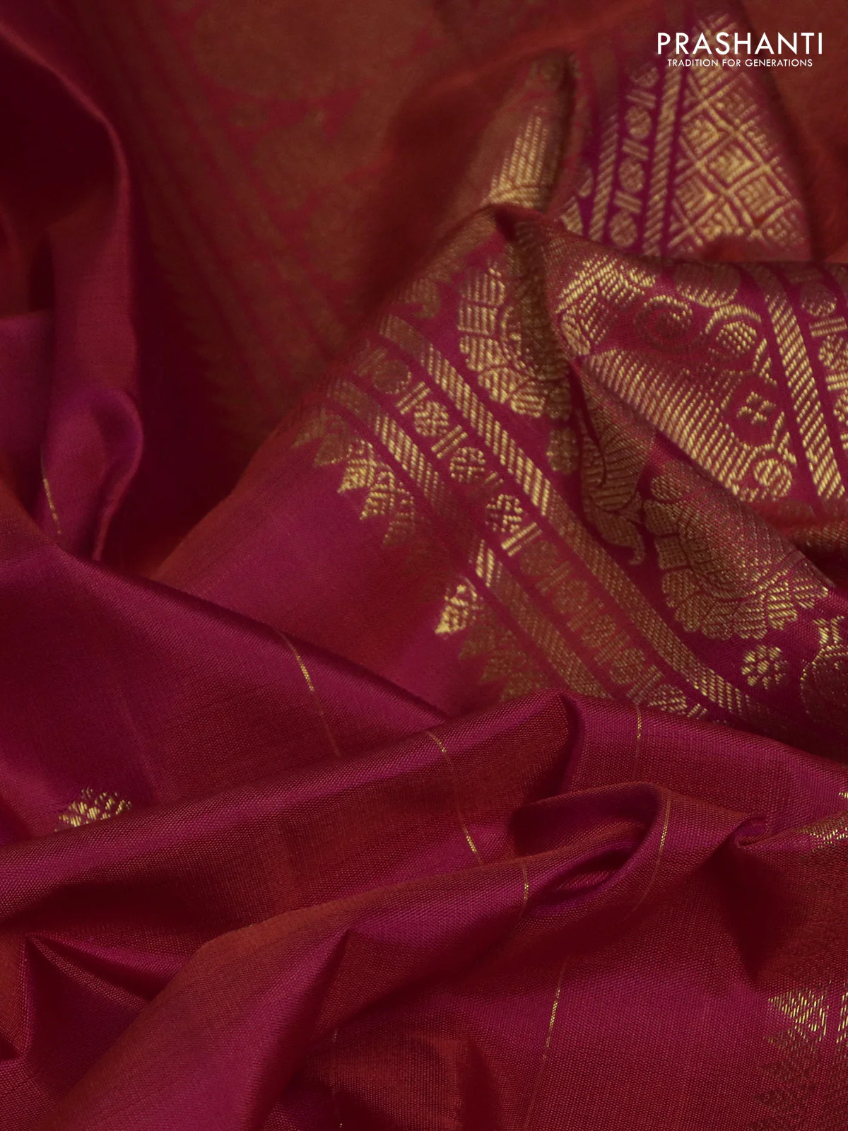 Pure kanchipuram silk saree dual shade of pinkish orange with zari woven buttas and zari woven border - Image 3