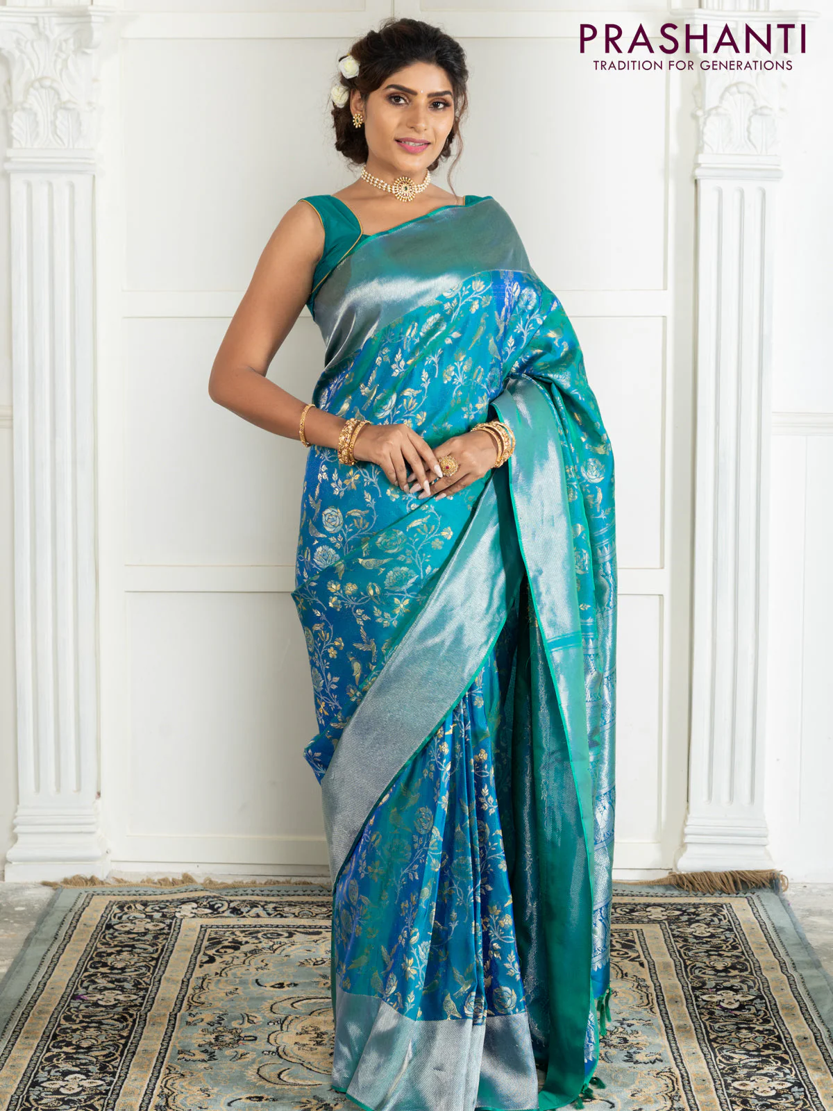 Pure kanchipuram silk saree dual shade of teal green with bird motif weaves and silver zari woven border - Image 5