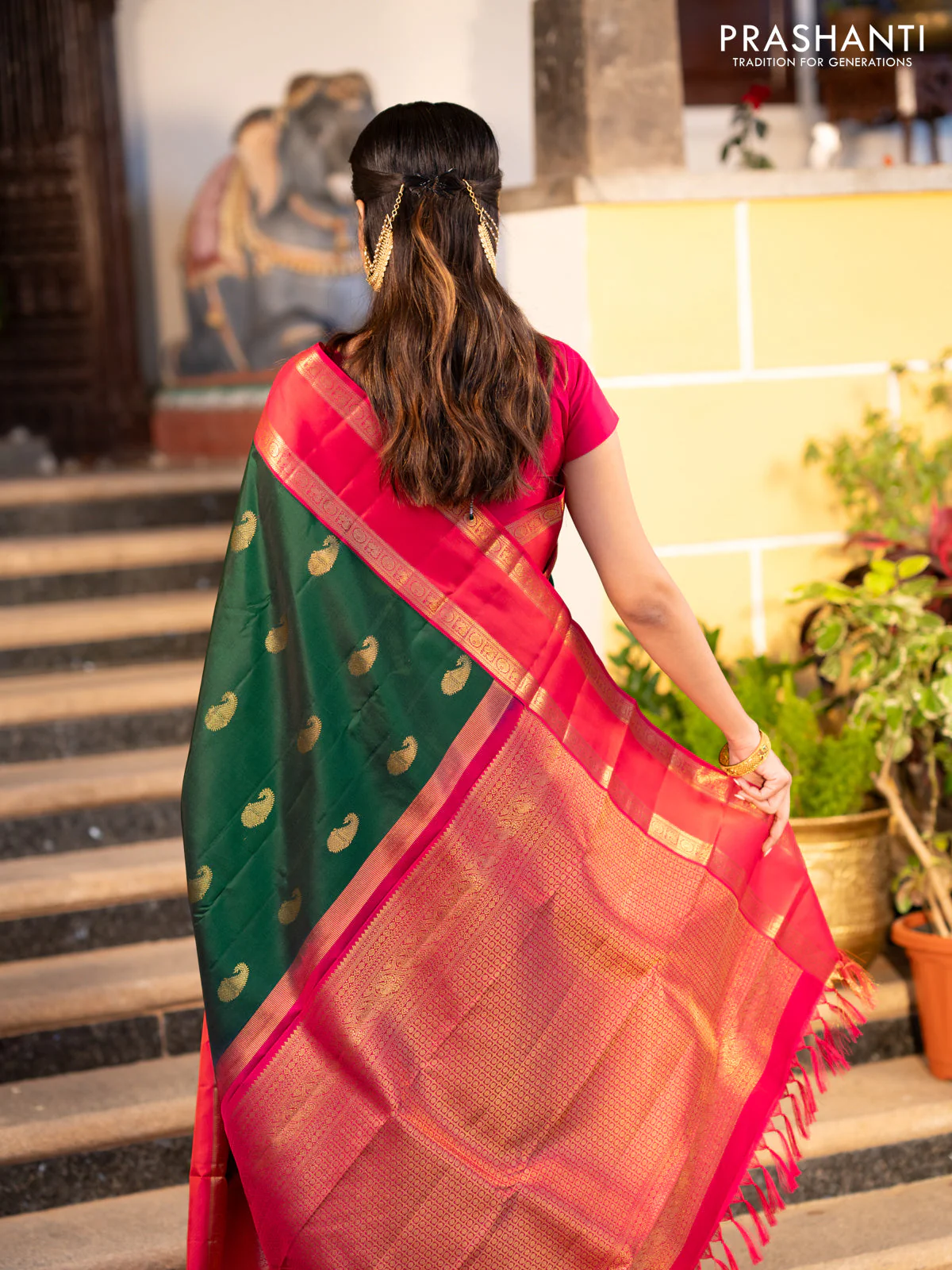 Pure kanchipuram silk saree green and dual shade of pink with paisley zari woven buttas and rettapet zari woven border - Image 2