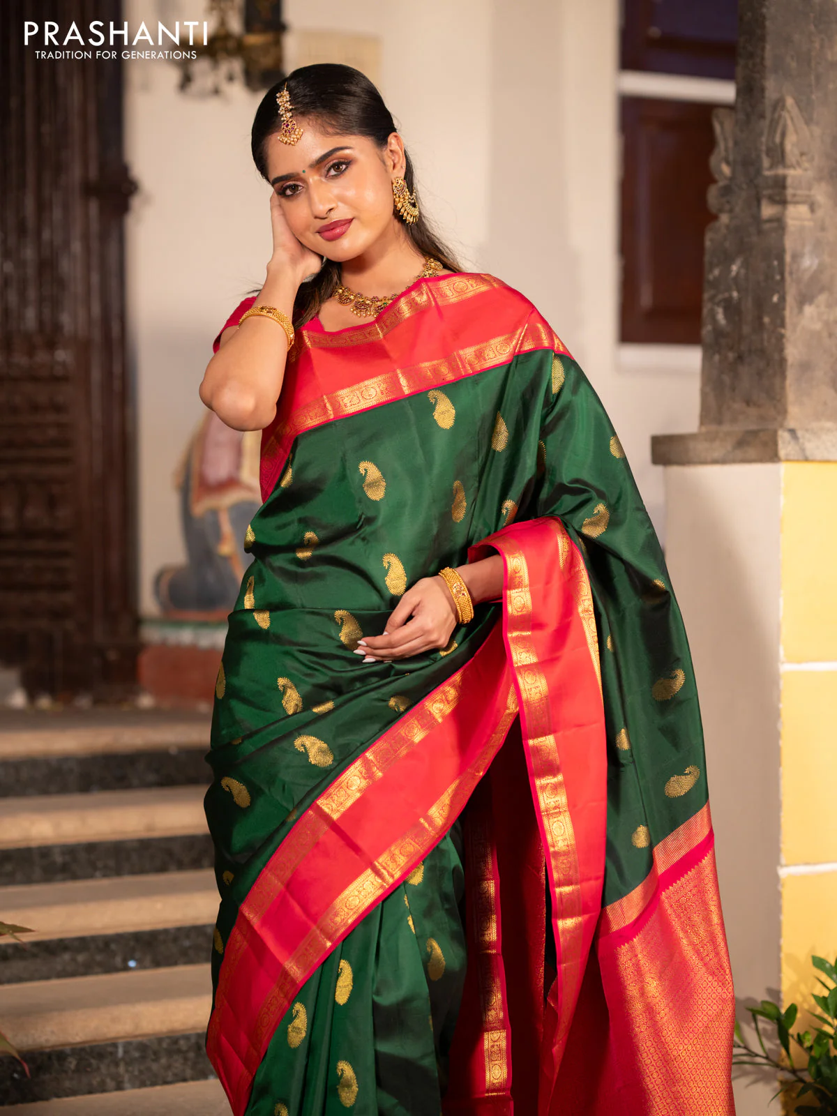 Pure kanchipuram silk saree green and dual shade of pink with paisley zari woven buttas and rettapet zari woven border - Image 4
