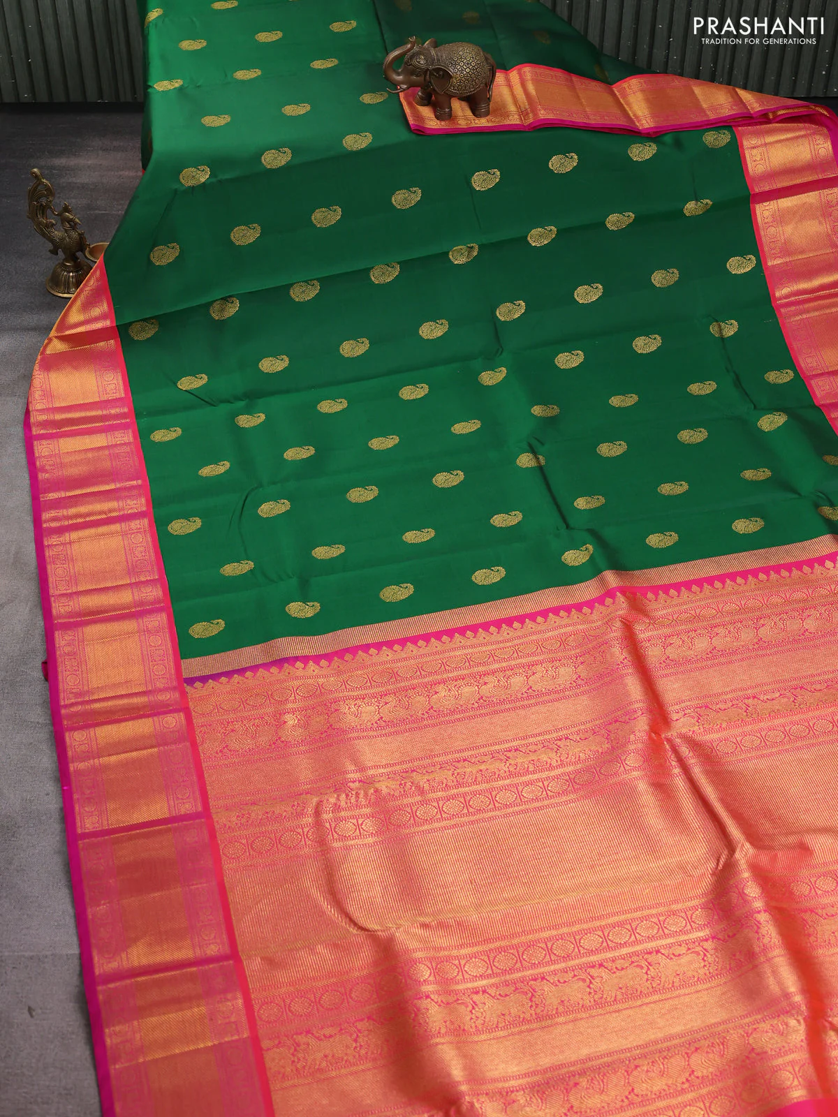 Pure kanchipuram silk saree green and pink with paisley zari woven buttas and rich zari woven border - Image 2