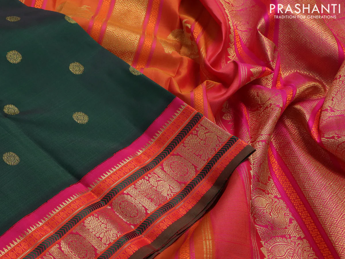 Pure kanchipuram silk saree green with zari woven mayil chakkaram buttas and ganga jamuna korvai border - Image 4