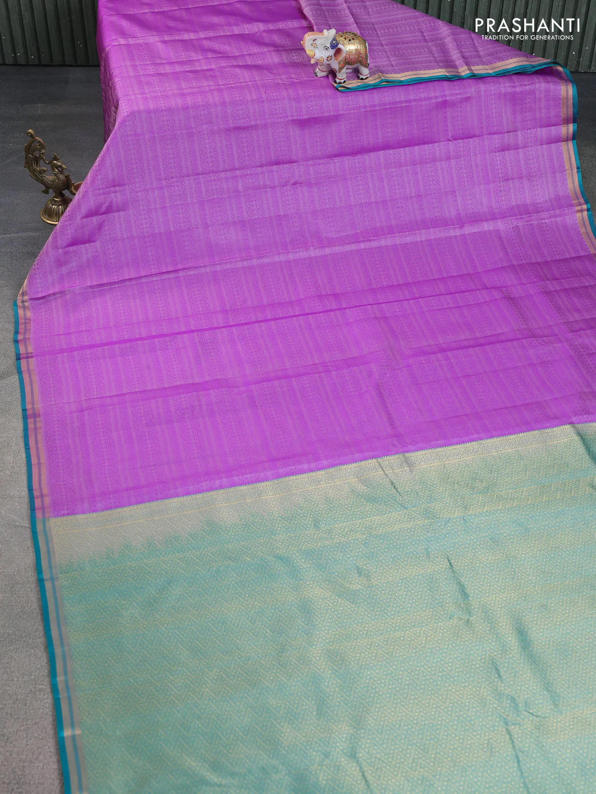 Pure kanchipuram silk saree lavender and teal green with allover self emboss and zari woven border - Image 2
