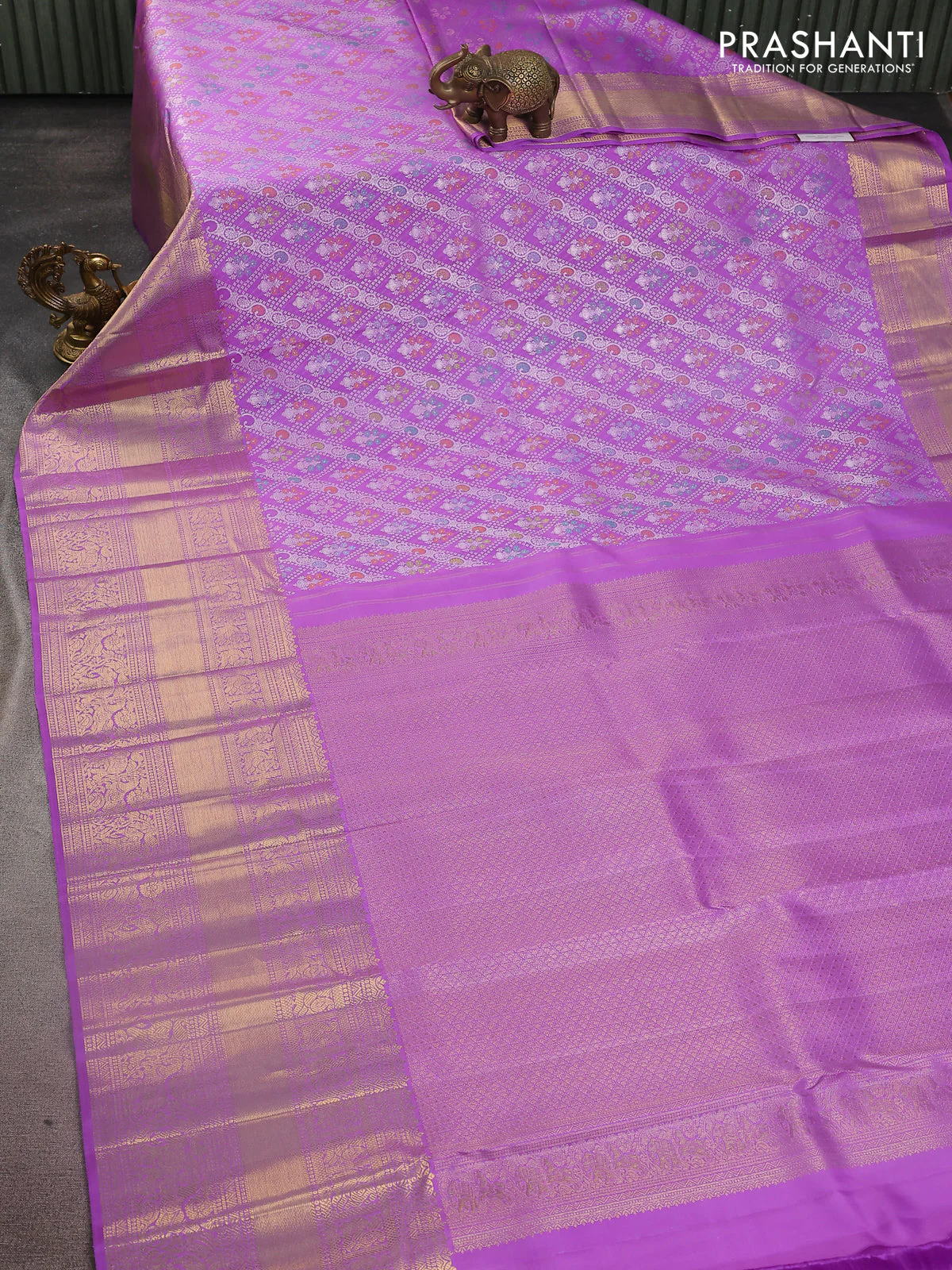 Pure kanchipuram silk saree lavender with allover silver zari woven brocade weaves and long zari woven border - Image 2