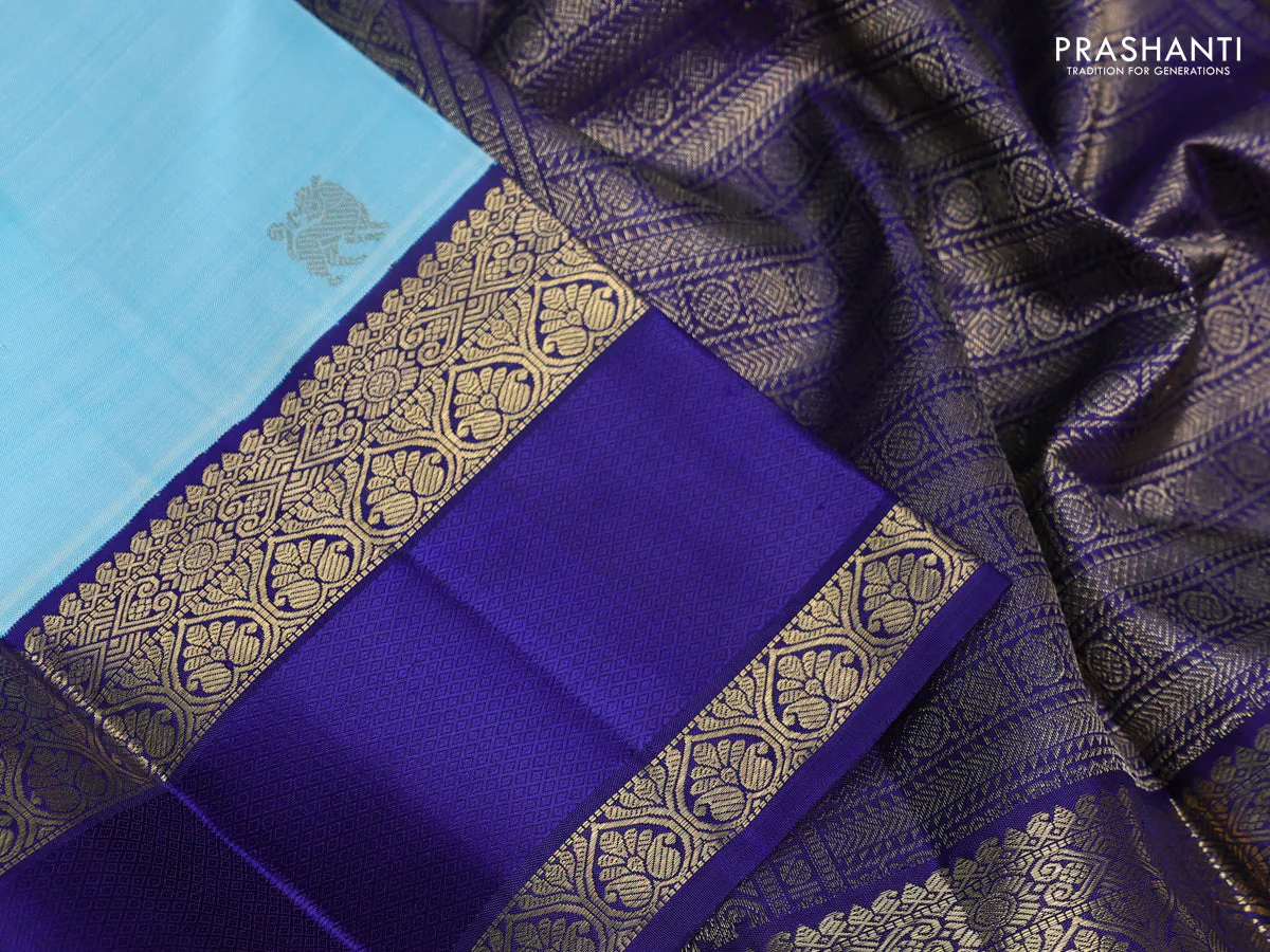 Pure kanchipuram silk saree light blue and blue with zari woven buttas and rich zari woven korvai border - Image 3