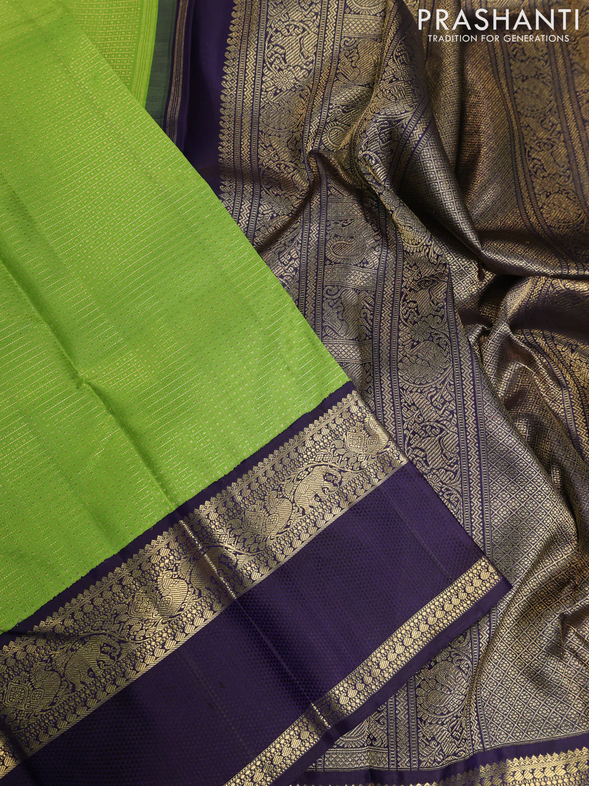 Pure kanchipuram silk saree light green and deep jamun with allover zari woven lakshadeepam pattern and rich zari woven simple border - Image 4