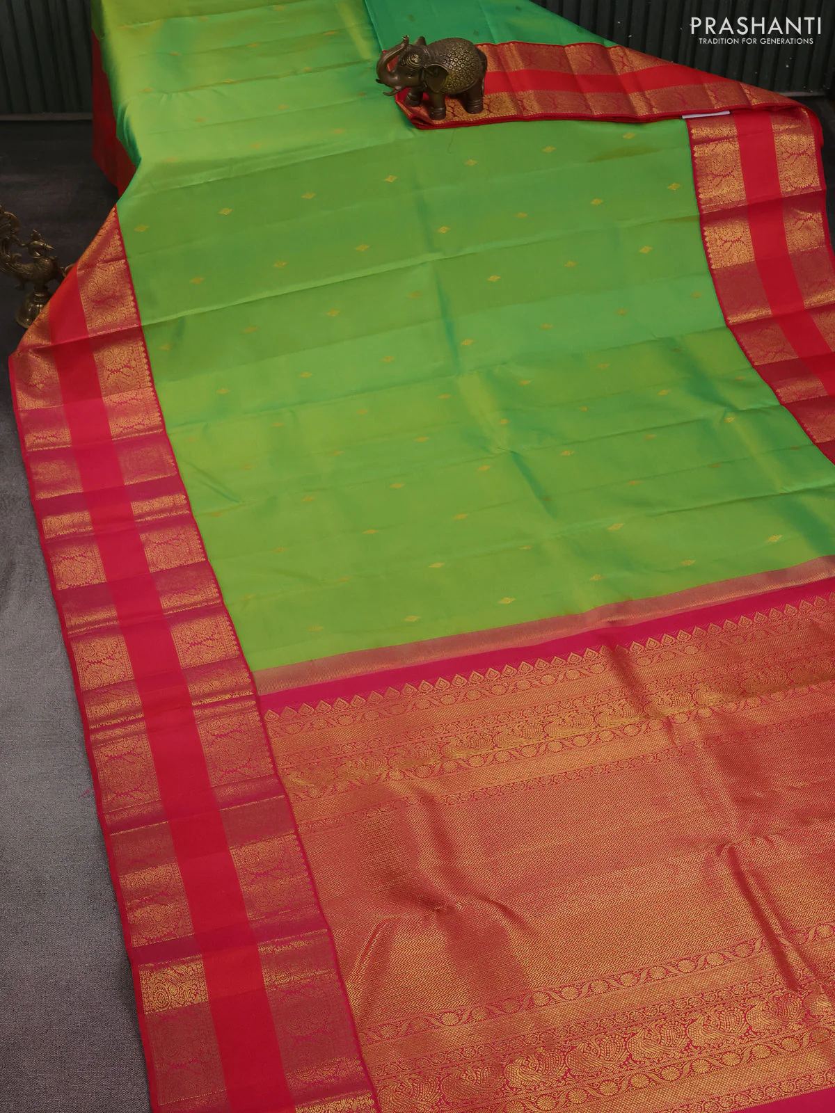 Pure kanchipuram silk saree light green and dual shade of pinkish orange with zari woven buttas and rettapet zari woven border - Image 2