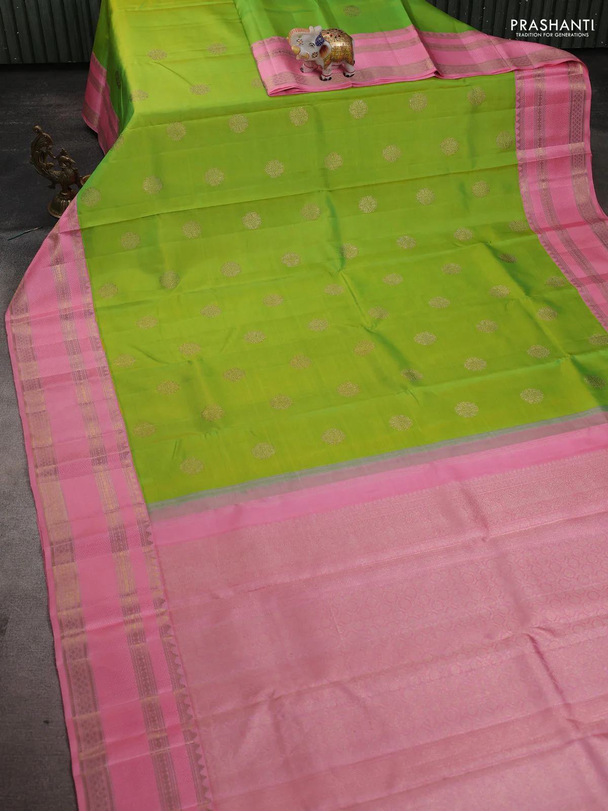 Pure kanchipuram silk saree light green and peach pink with zari woven buttas and rich zari woven border - Image 2