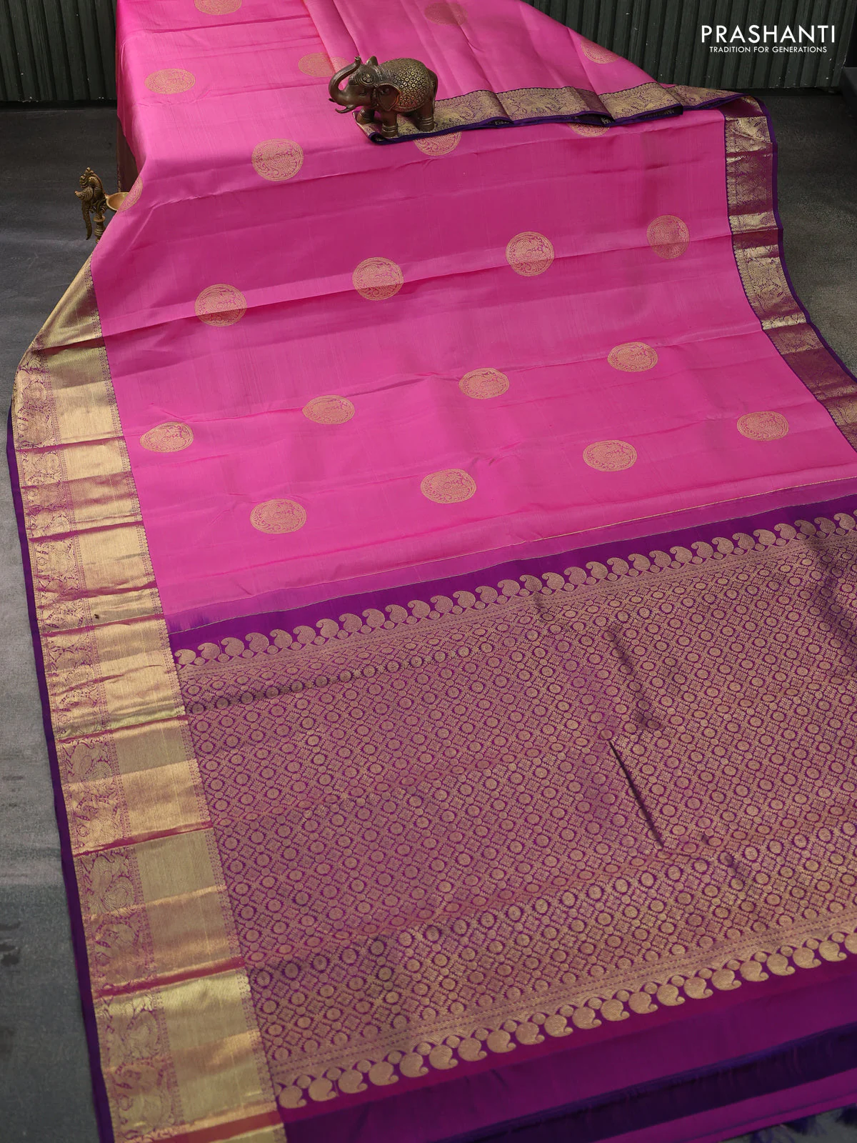 Pure kanchipuram silk saree light pink and purple with allover annam zari woven buttas and zari woven border - Image 3