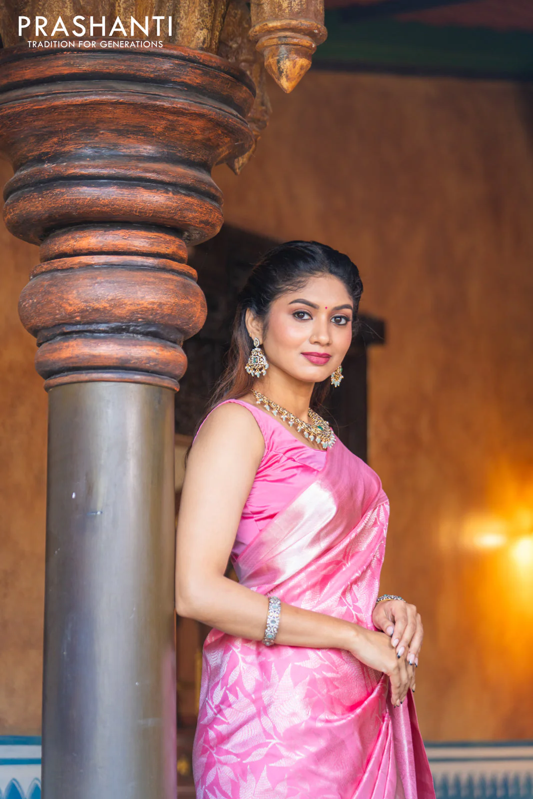 Pure kanchipuram silk saree light pink with allover silver zari woven brocade weaves and silver zari woven border - Image 2