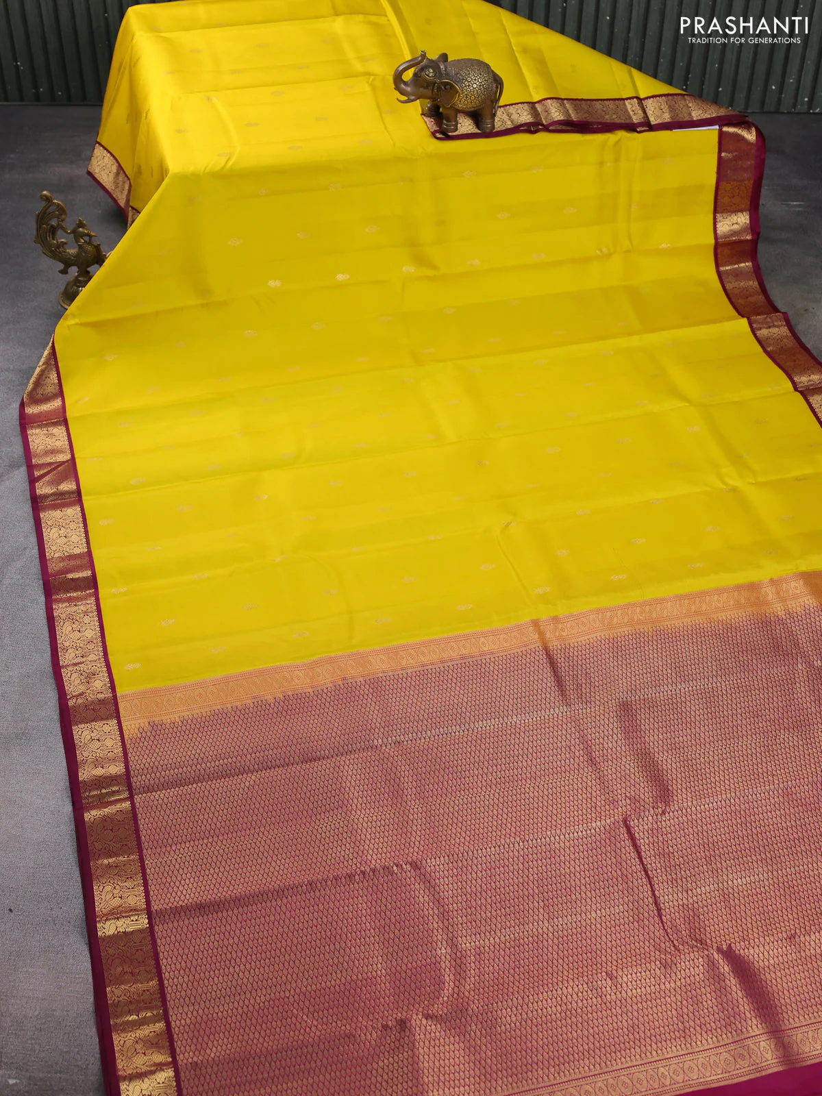 Pure kanchipuram silk saree lime yellow and maroon with zari woven buttas and zari woven border - Image 2