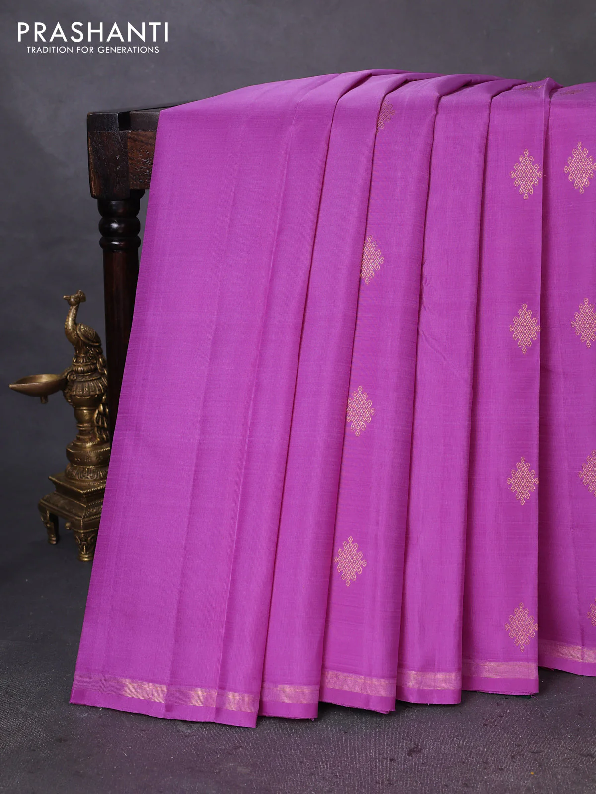 Pure kanchipuram silk saree lotus pink and bottle green with zari woven rangoli buttas and small zari woven border