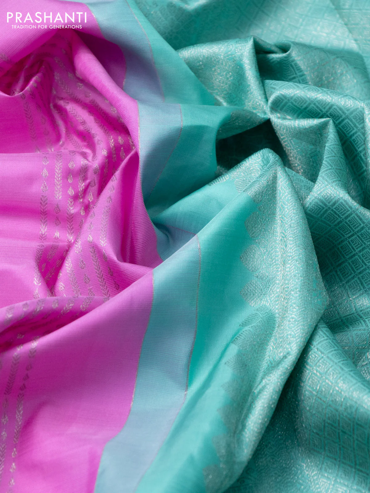 Pure kanchipuram silk saree lotus pink and teal shade with allover zari weaves & buttas and zari woven floral border - Image 3