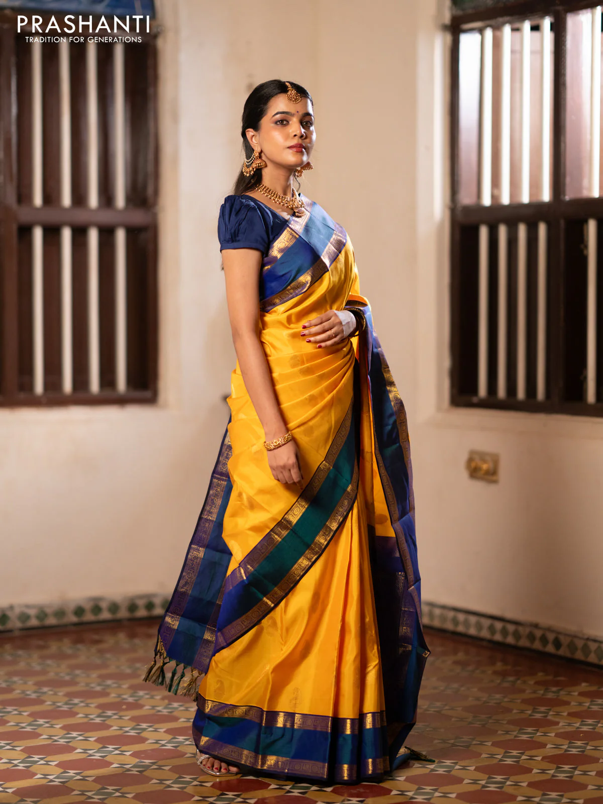 Pure kanchipuram silk saree mango yellow and blue with paisley zari woven buttas and rettapet zari woven border - Image 3