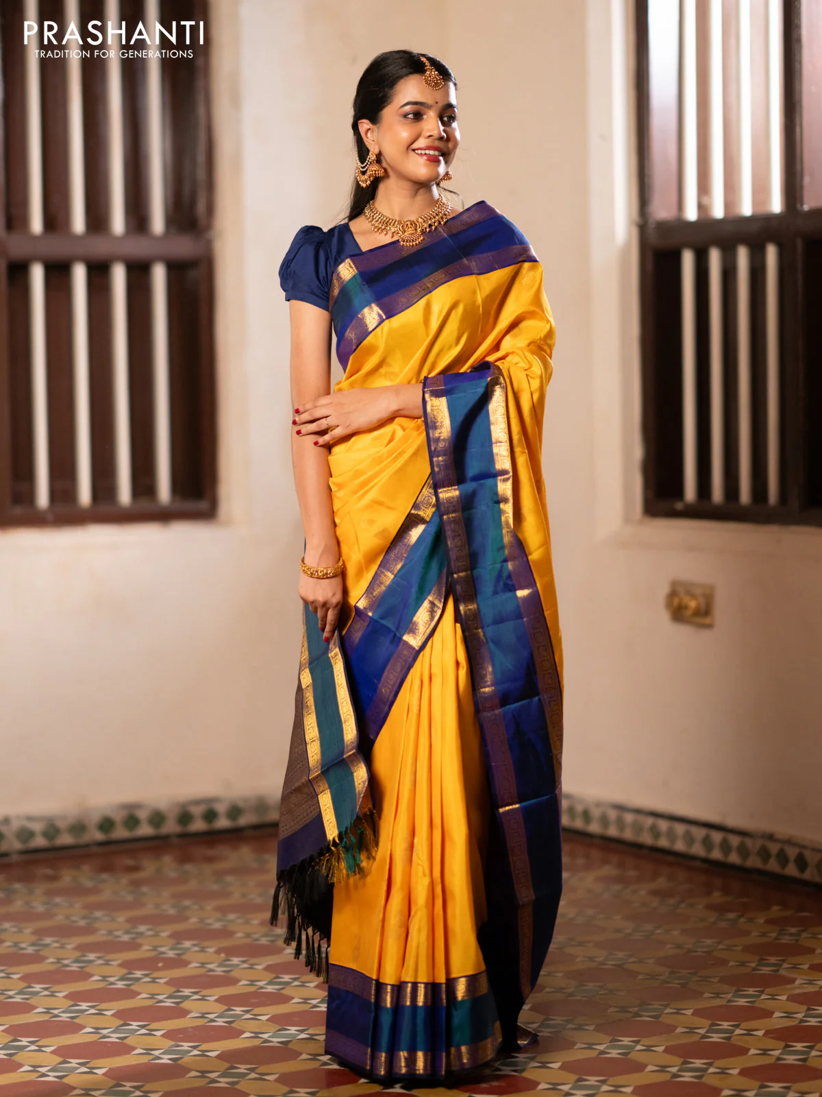 Pure kanchipuram silk saree mango yellow and blue with paisley zari woven buttas and rettapet zari woven border - Image 4