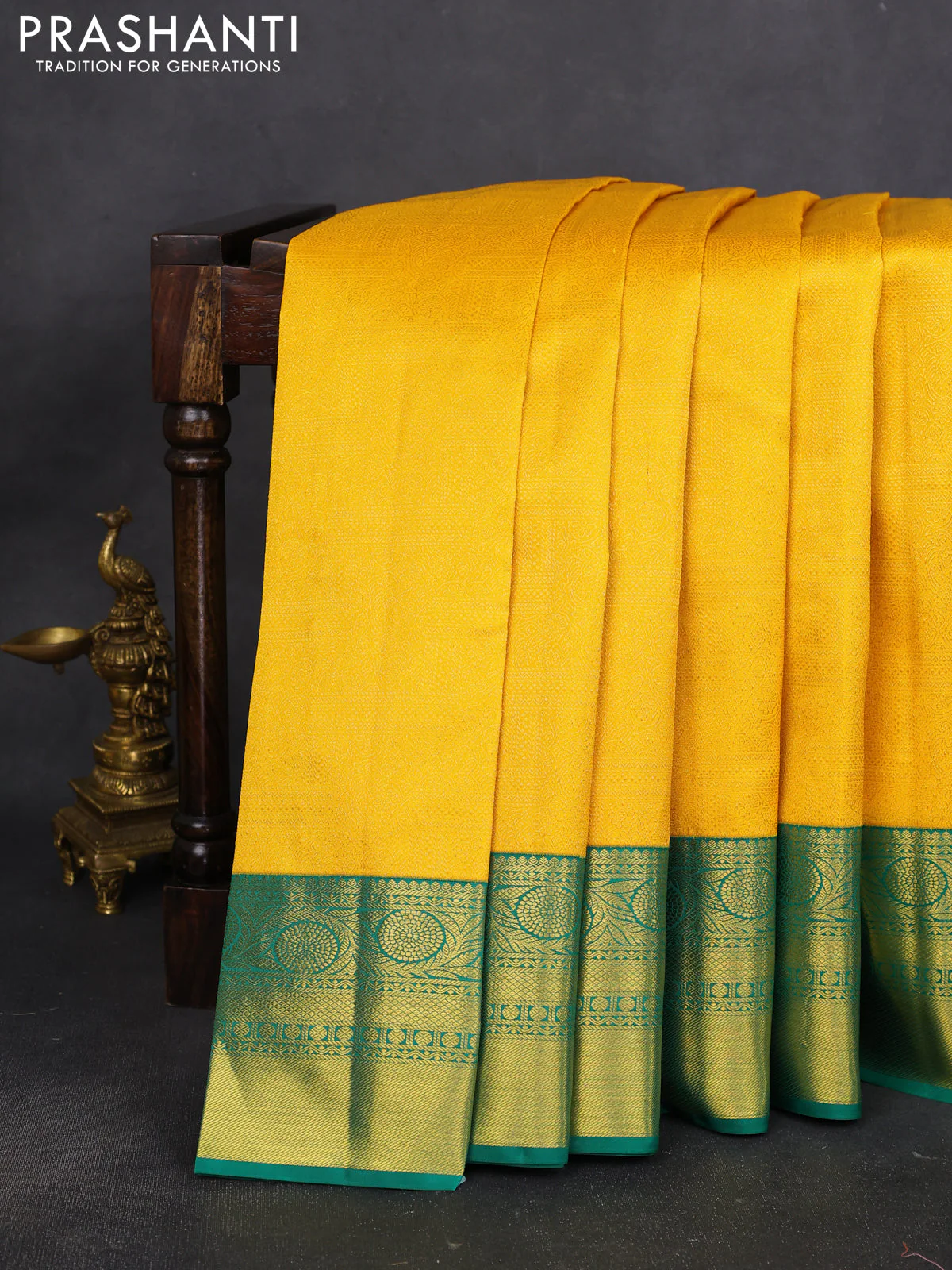 Pure kanchipuram silk saree mango yellow and green with allover zari woven brocade weaves and rich zari woven border - Image 2