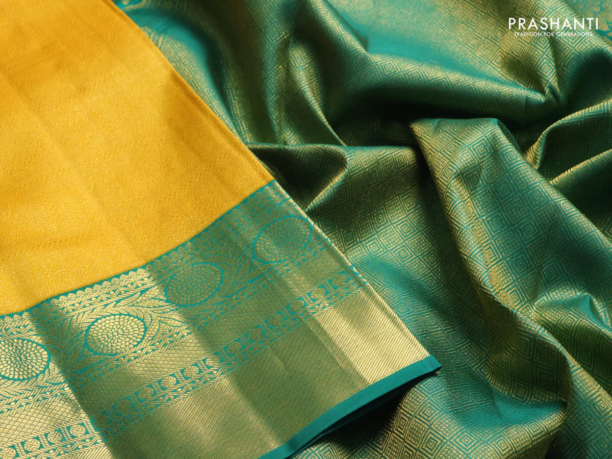 Pure kanchipuram silk saree mango yellow and green with allover zari woven brocade weaves and rich zari woven border - Image 4