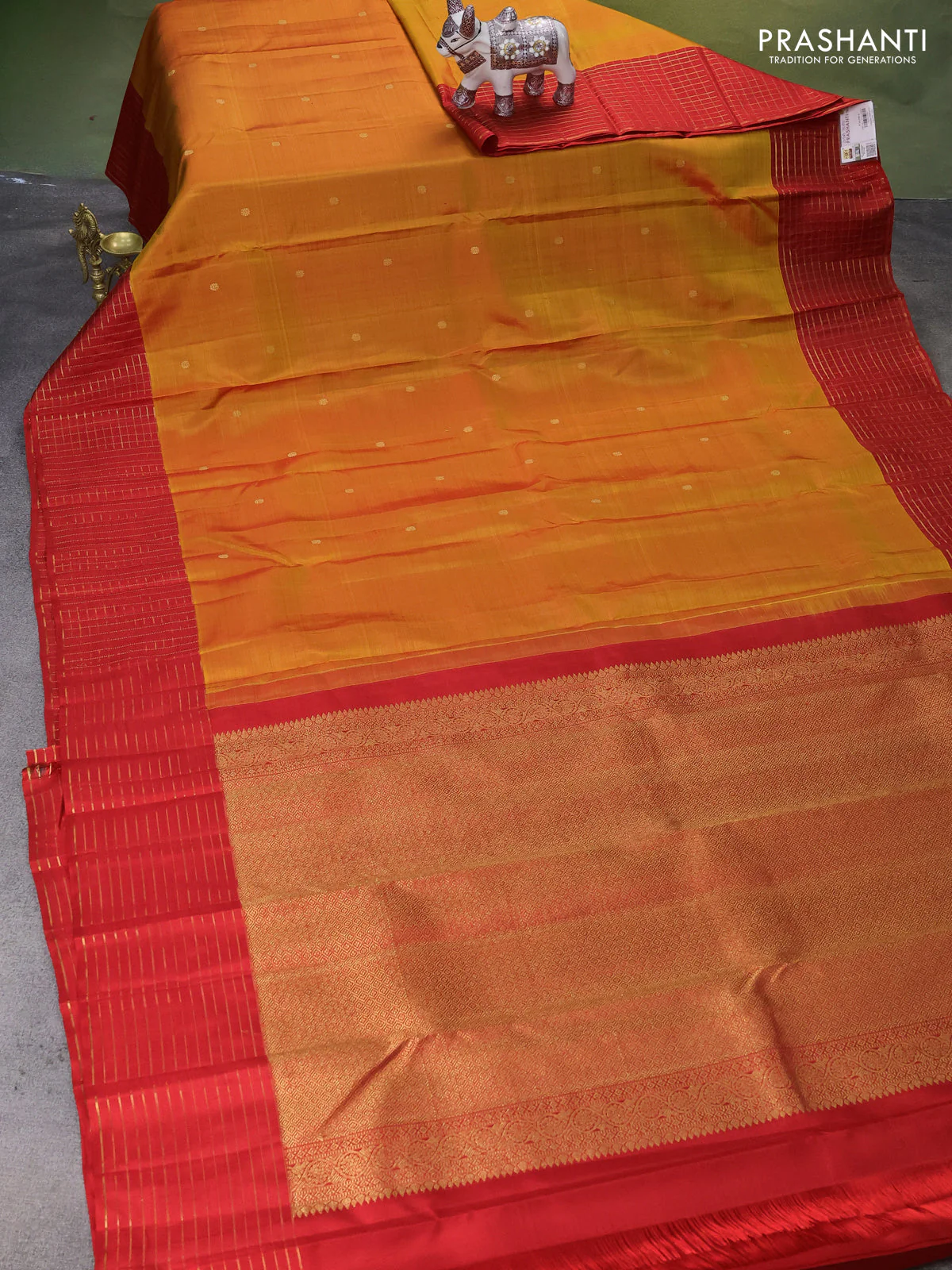 Pure kanchipuram silk saree mango yellow and red with zari woven buttas and zari woven checked pattern - Image 2