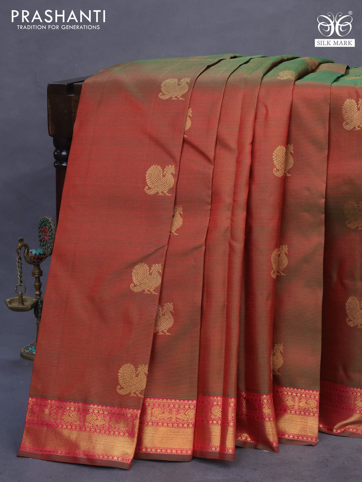 Pure kanchipuram silk saree manthulir green with allover zari weaves & annam buttas and zari woven border - Image 2