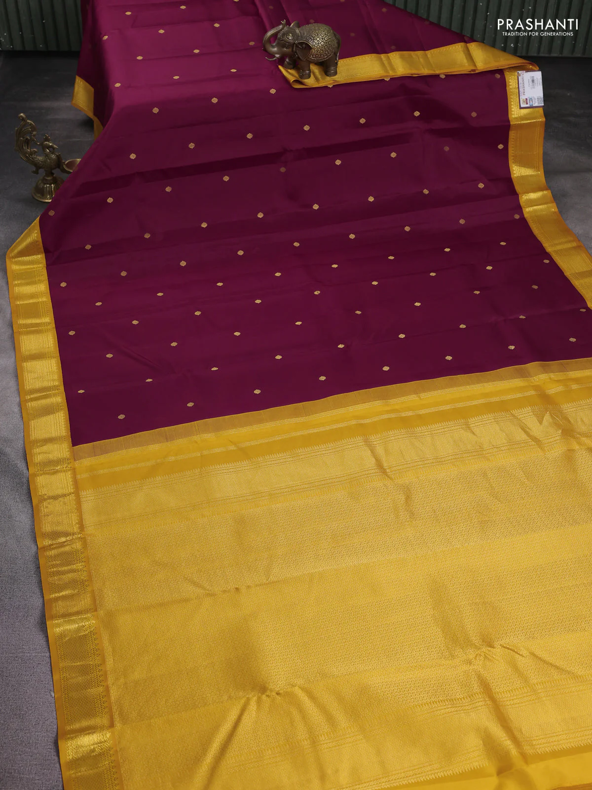 Pure kanchipuram silk saree maroon and mustard yellow with zari woven buttas and zari woven korvai border - Image 2