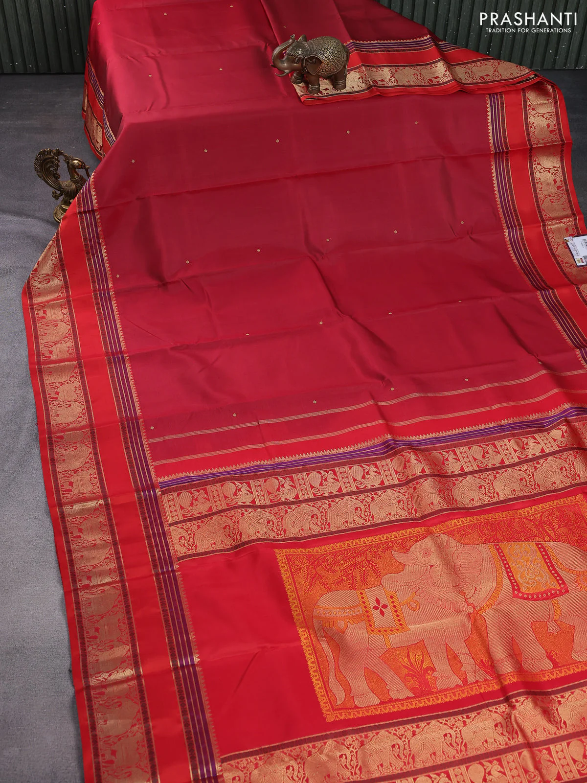 Pure kanchipuram silk saree maroon and red with zari woven buttas and long rettapet zari woven border - Image 2