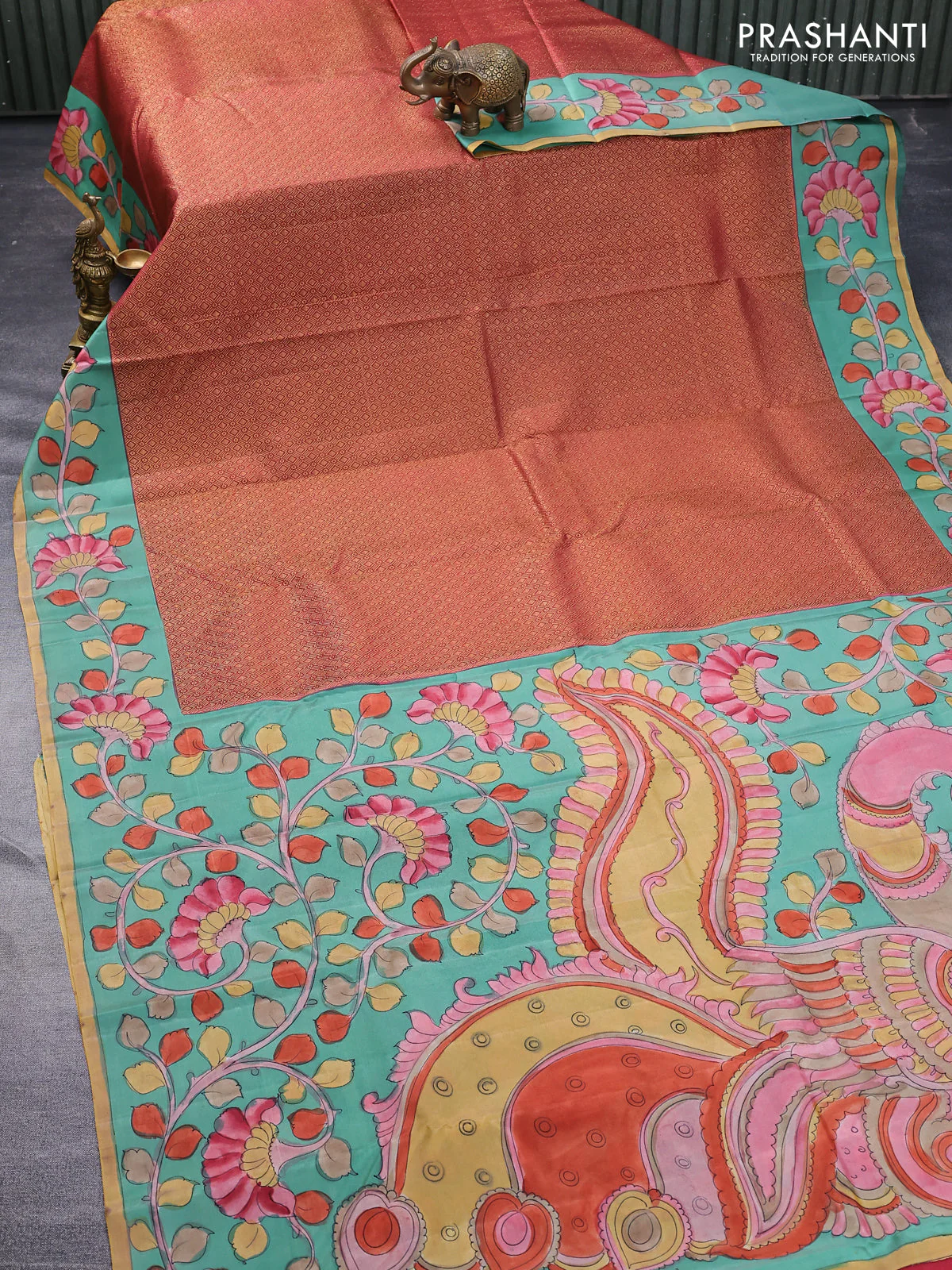 Pure kanchipuram silk saree maroon and teal green shade with allover zari woven geometric brocade weaves and kalamkari printed pallu & border - Image 2