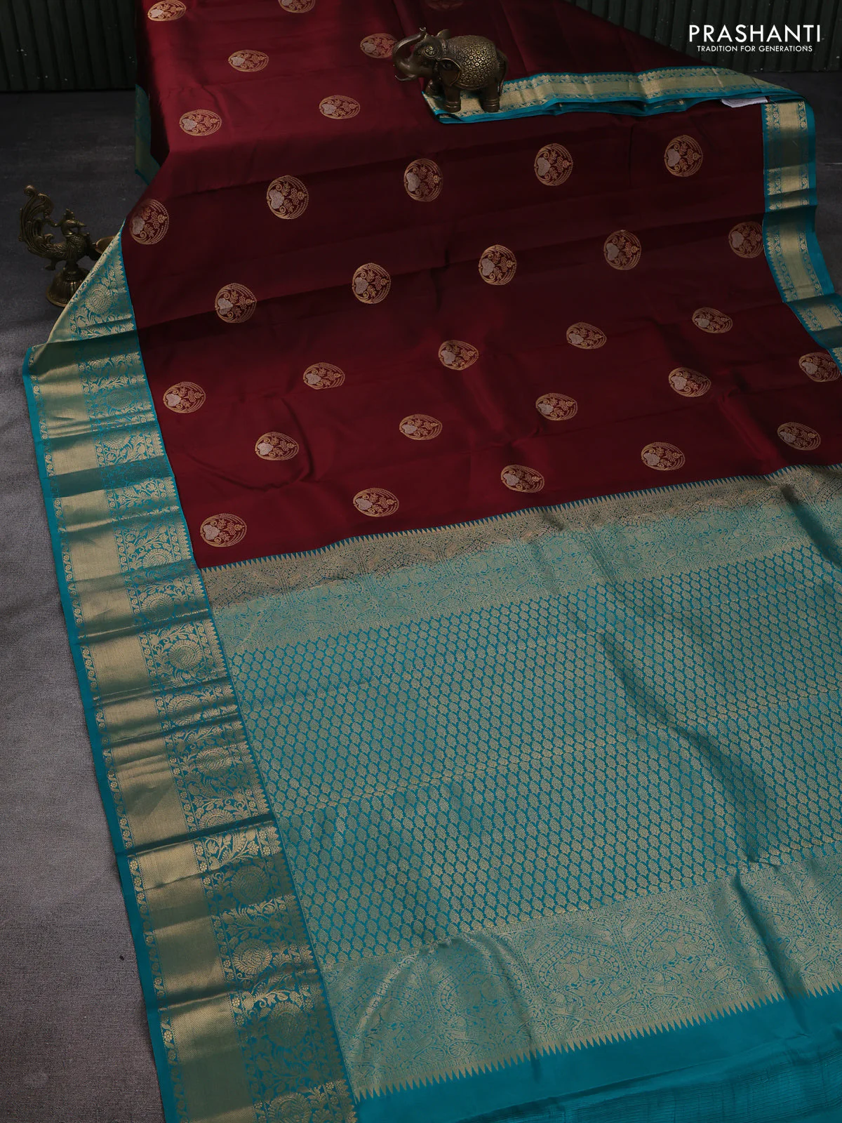 Pure kanchipuram silk saree maroon and teal green with zari woven buttas and rich zari woven korvai border - Image 2