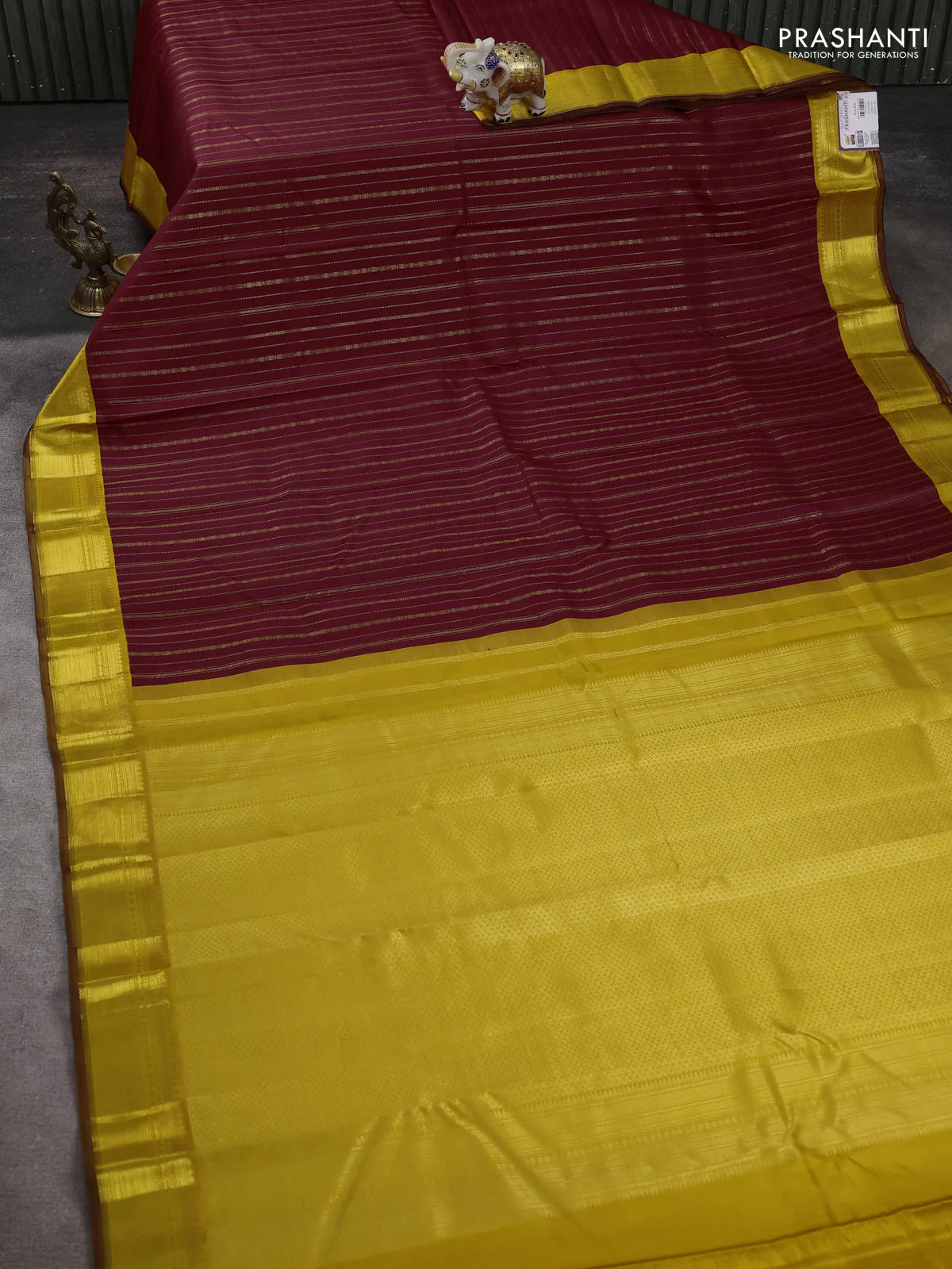 Pure kanchipuram silk saree maroon and yellow with allover zari weaves and zari woven korvai border - Image 2