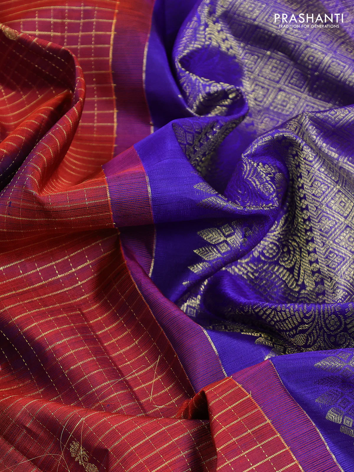 Pure kanchipuram silk saree maroon shade and blue with allover zari checks & buttas and zari woven border - Image 3