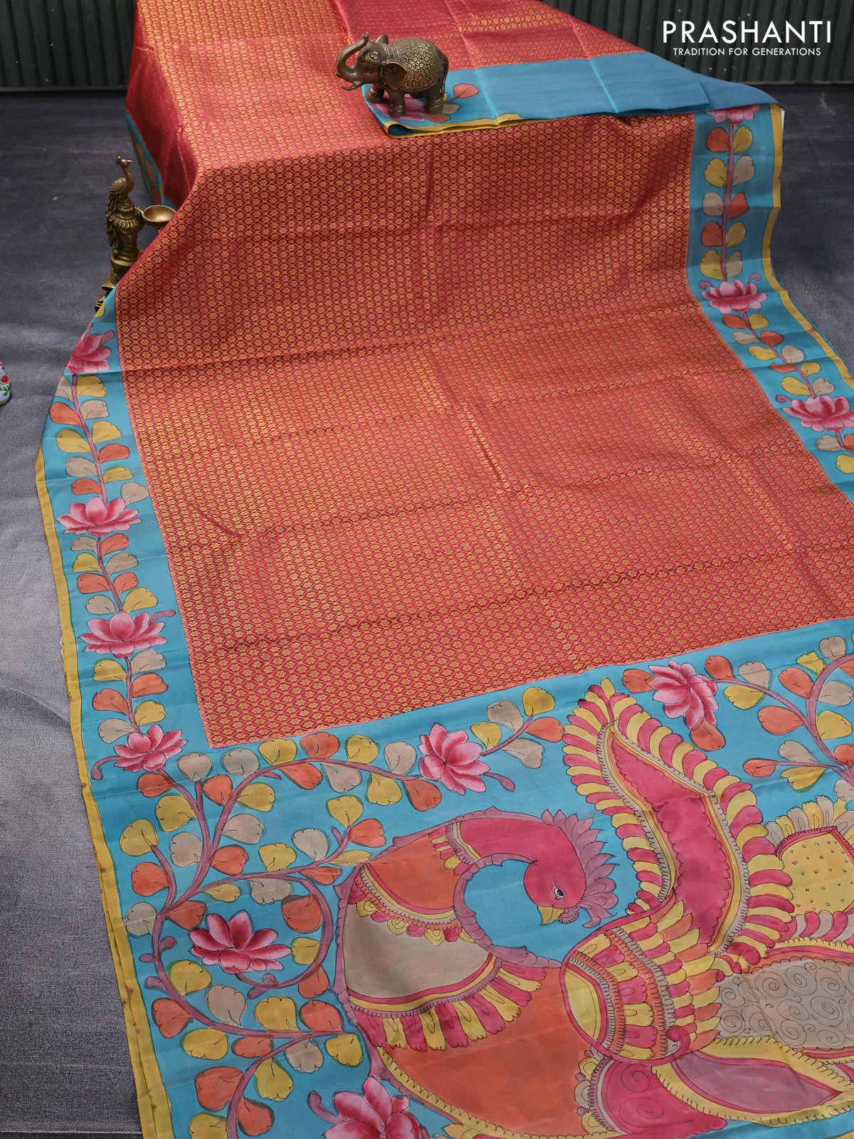 Pure kanchipuram silk saree maroon shade and blue with allover zari woven brocade weaves and kalamkari printed pallu & border - Image 2