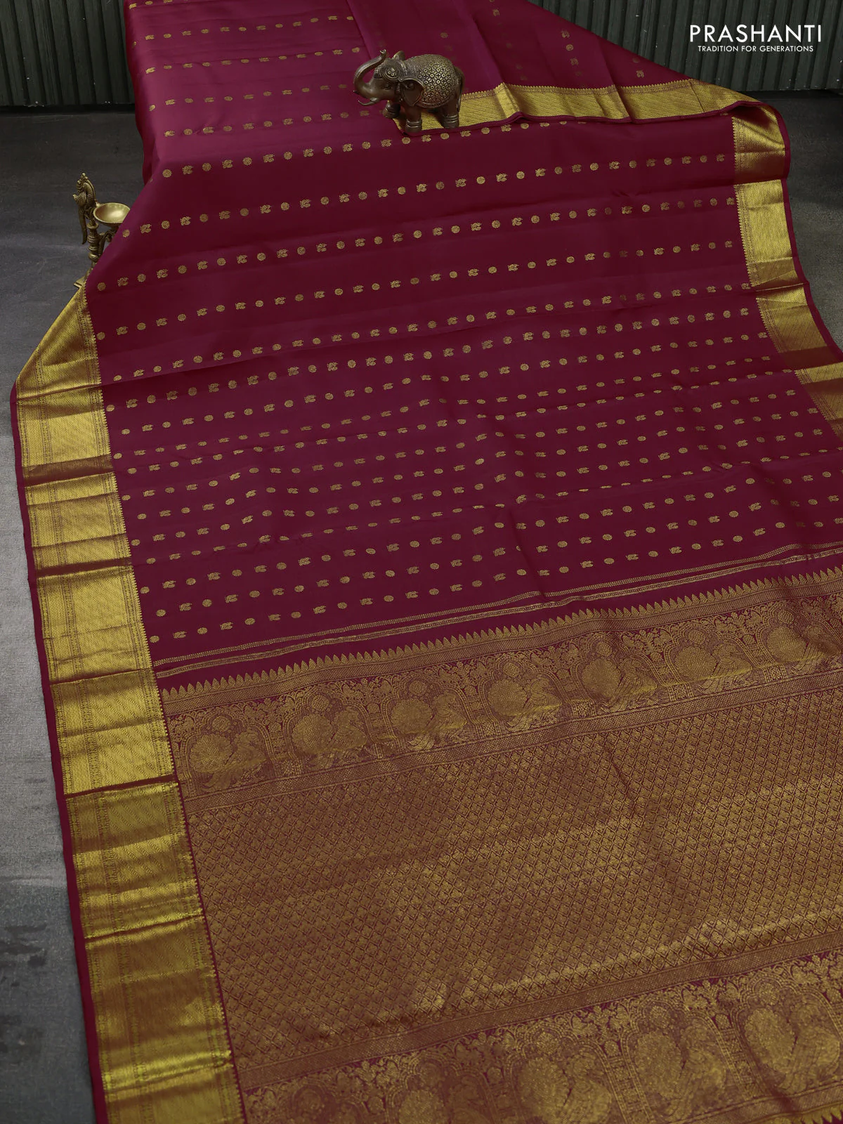 Pure kanchipuram silk saree maroon with allover annam zari woven buttas and zari woven border - Image 2