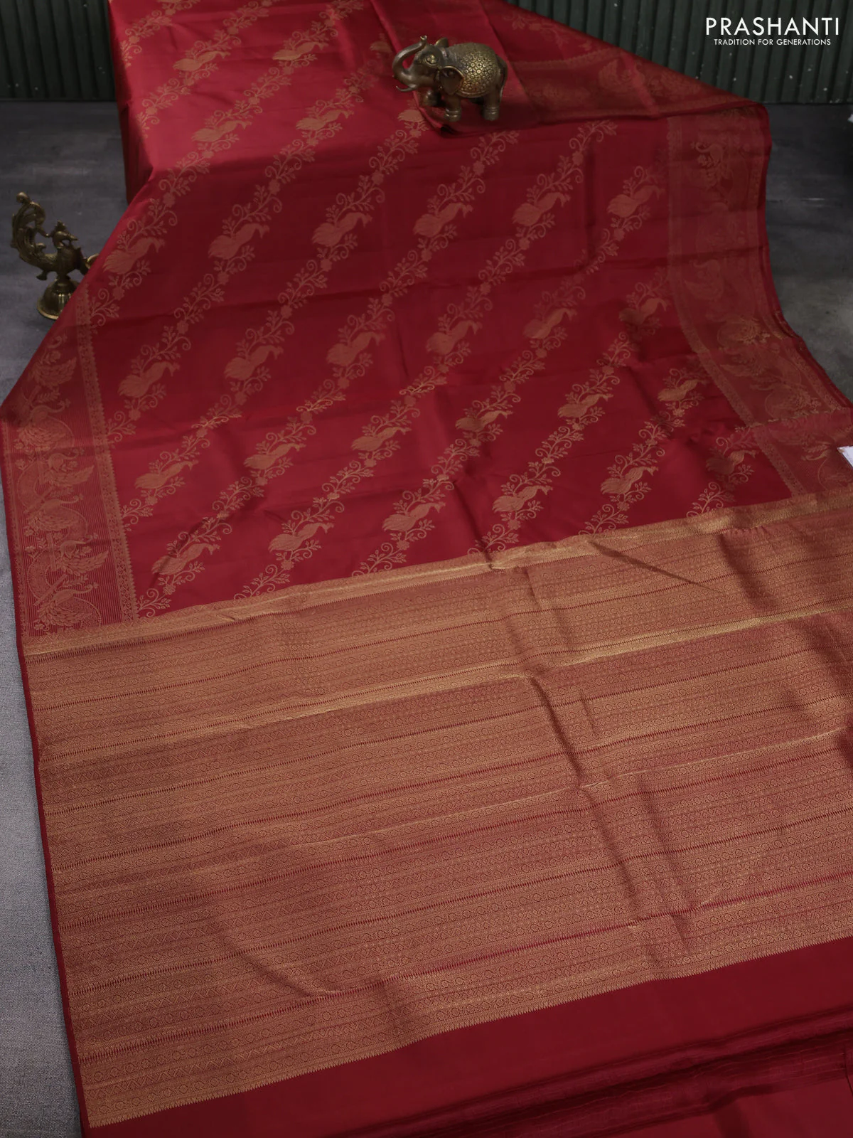Pure kanchipuram silk saree maroon with allover peacock zari weaves and peacock zari woven border - Image 2