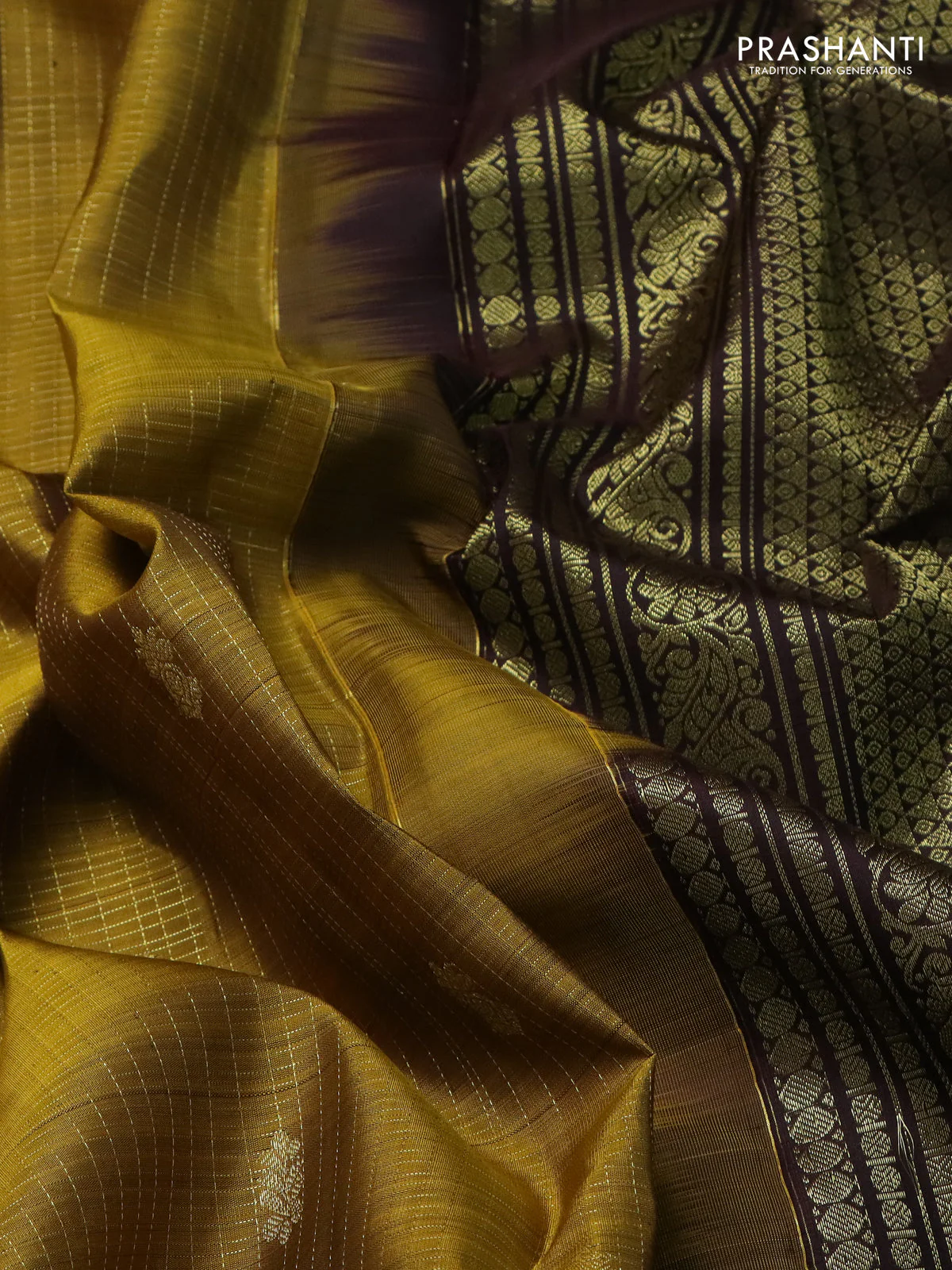 Pure kanchipuram silk saree mehendi green and deep coffee brown with allover small zari checked pattern and zari woven border - Image 3