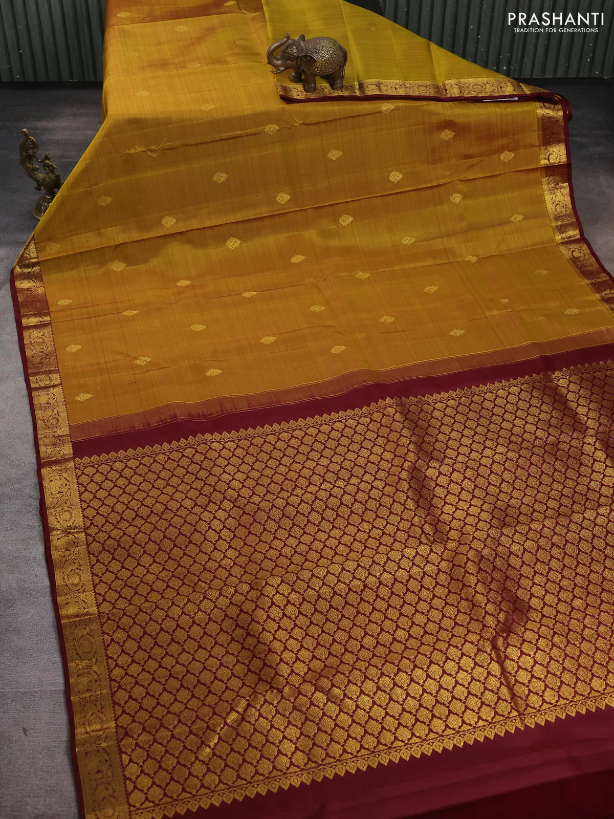 Pure kanchipuram silk saree mehendi green and deep maroon with zari woven buttas and rich zari woven border - Image 2