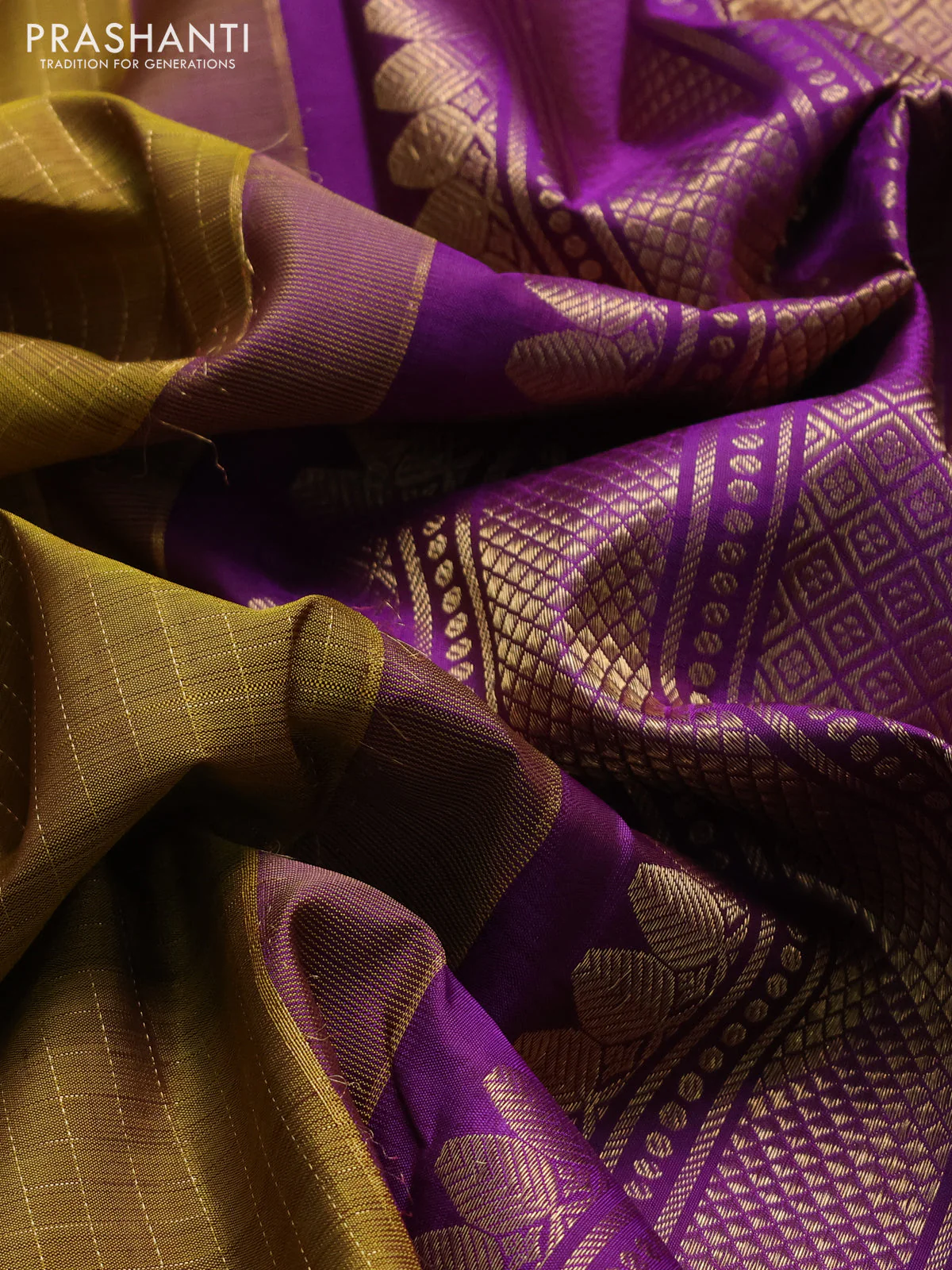 Pure kanchipuram silk saree mehendi green and purple with allover small zari checks & buttas and rich zari woven border - Image 3