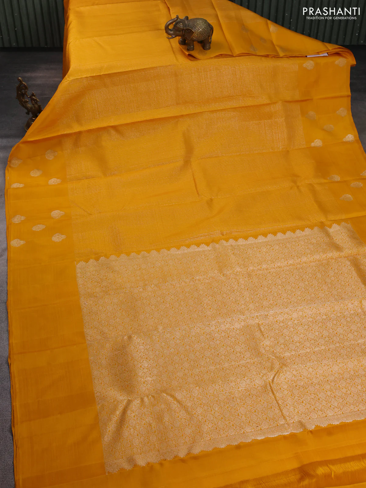 Pure kanchipuram silk saree mustard yellow with allover small zari checked pattern and rich zari woven butta border - Image 2