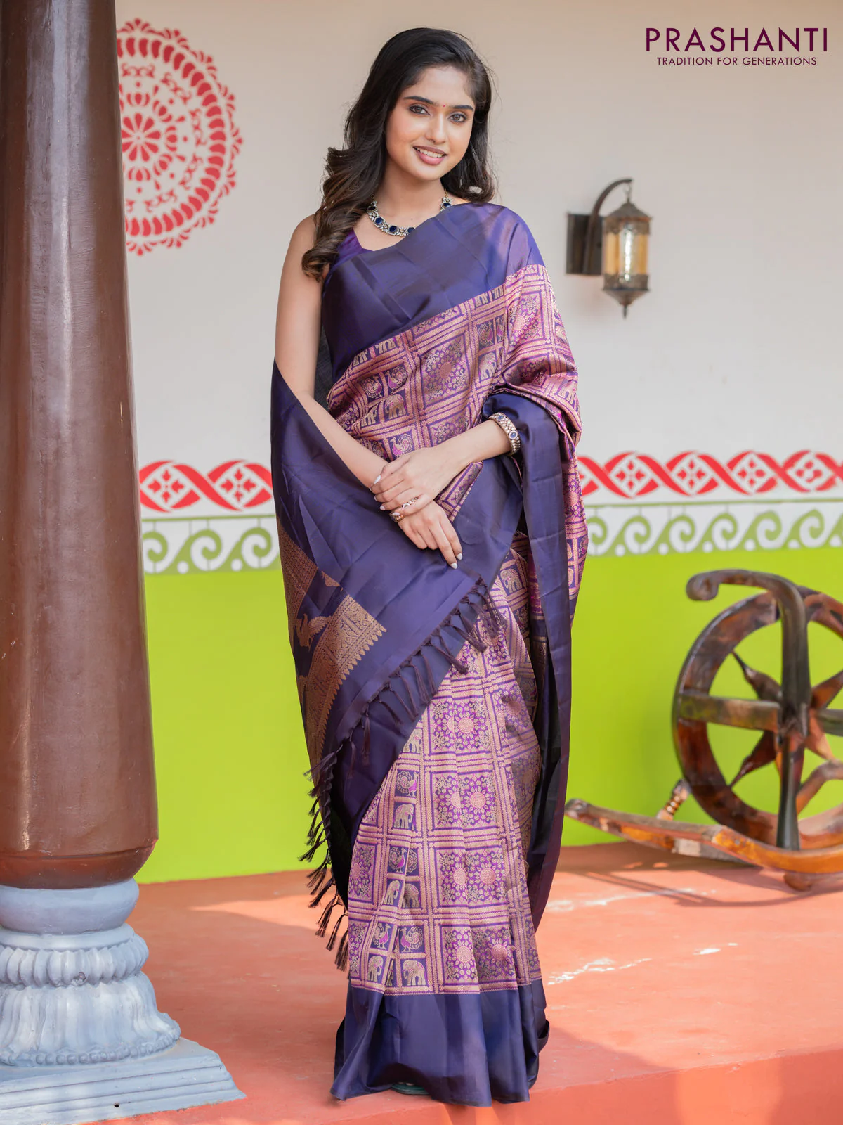 Pure kanchipuram silk saree navy blue with allover zari woven brocade weaves and simple border - Image 2