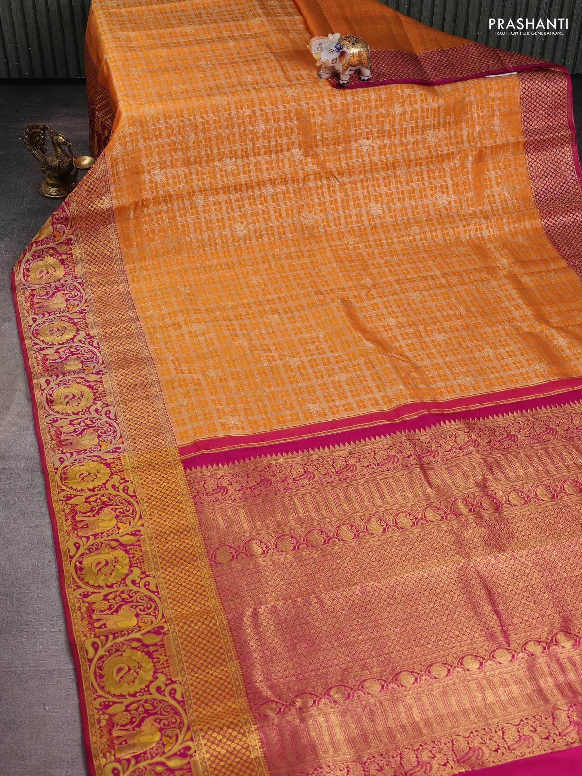 Pure kanchipuram silk saree orange and pink with allover zari woven brocade weaves and long rich elephant & annam zari woven border - Image 3