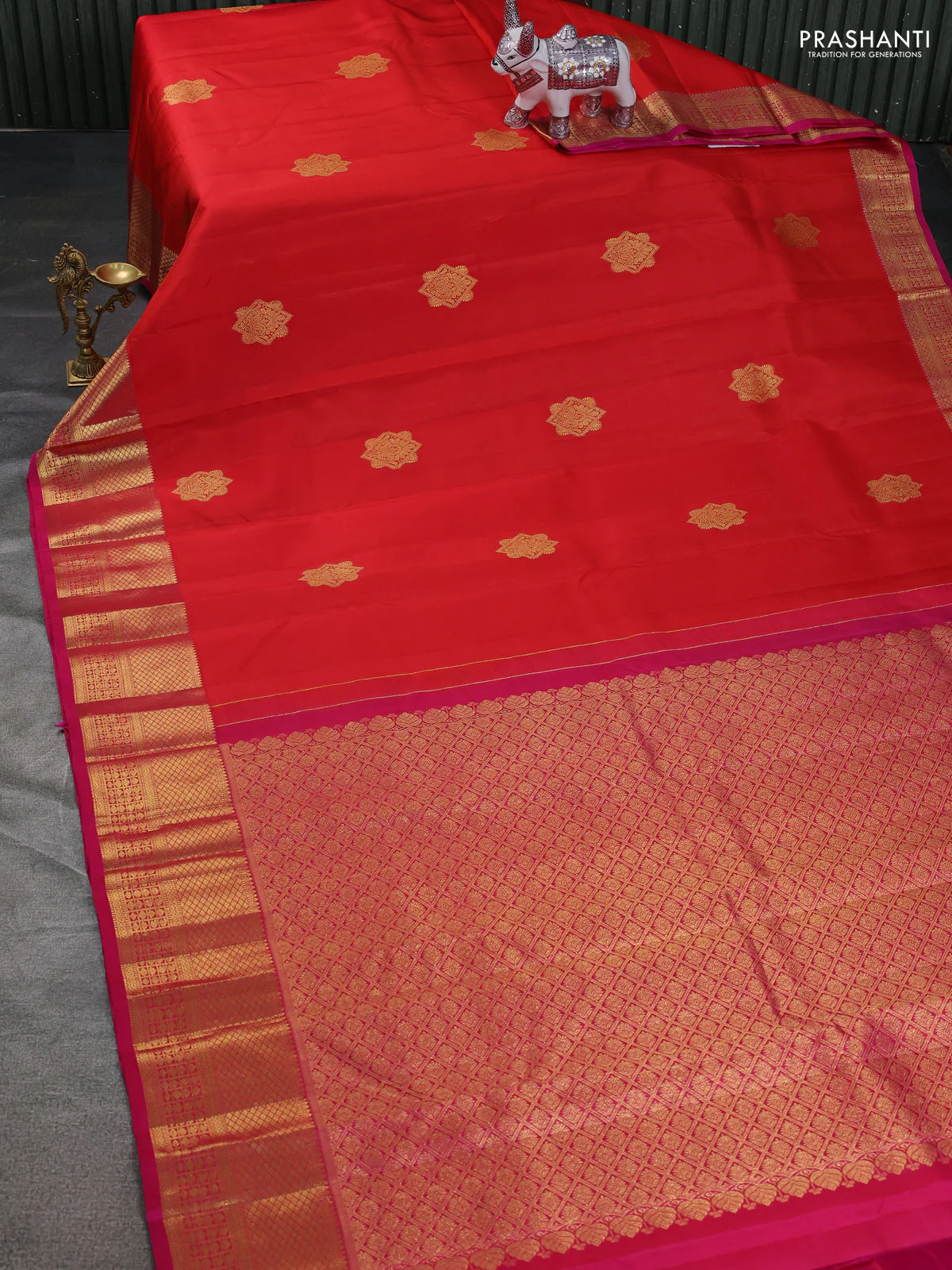 Pure kanchipuram silk saree orange and pink with zari woven buttas and zari woven border - Image 2