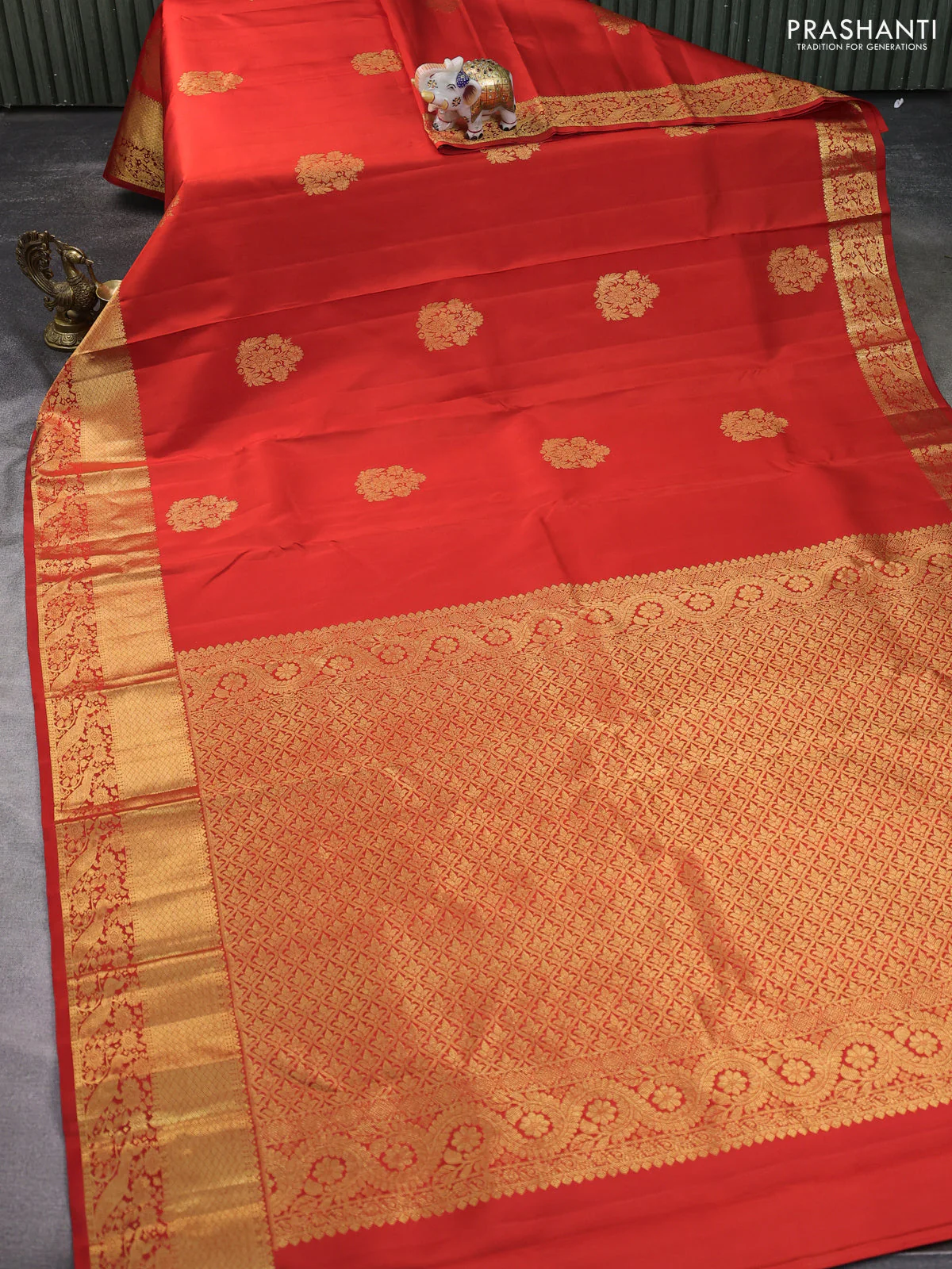 Pure kanchipuram silk saree orange with zari woven buttas and zari woven border - Image 2