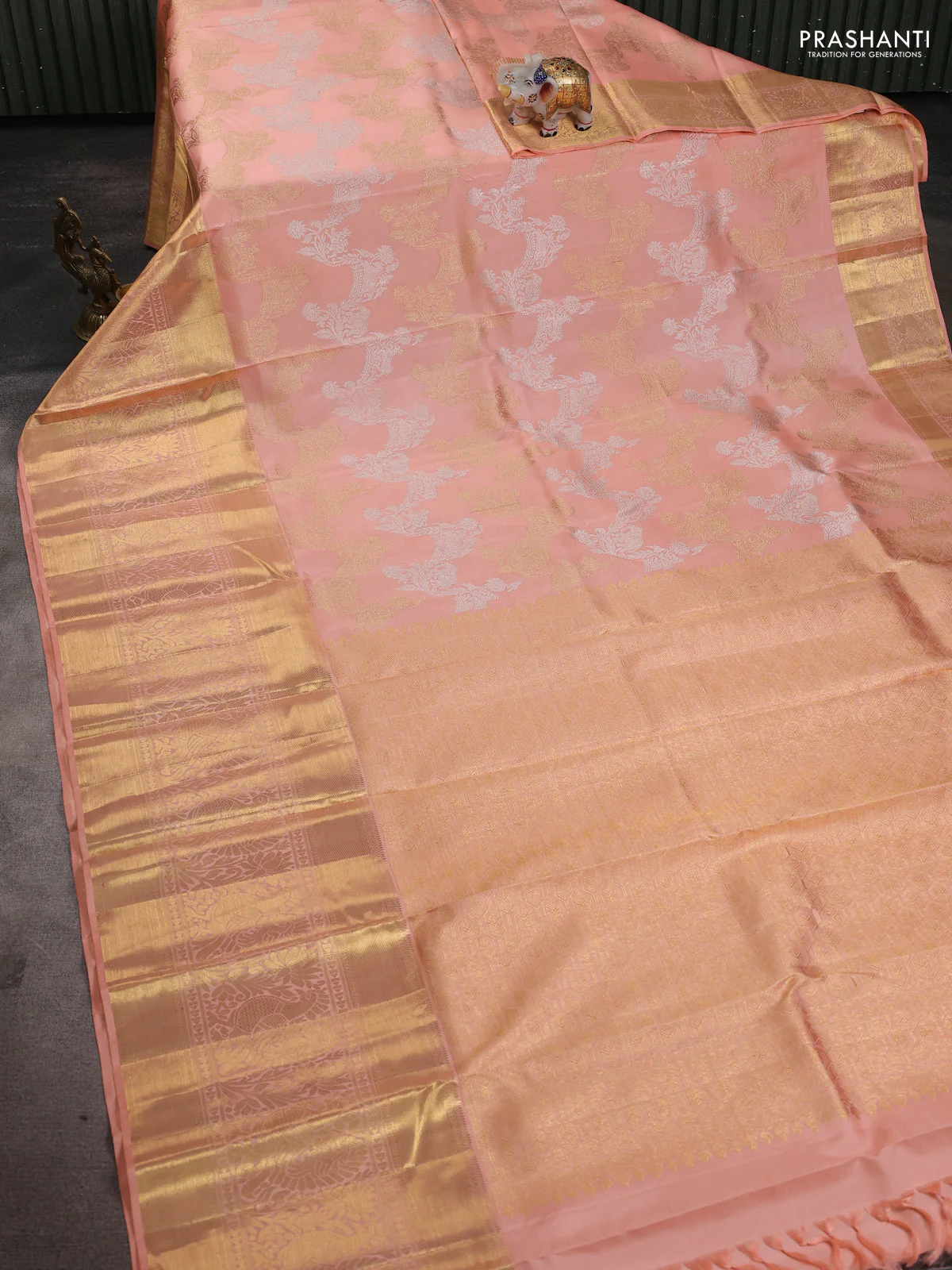 Pure kanchipuram silk saree pale orange with allover silver & gold zari leheriya weaves and long annam zari woven border - Image 2