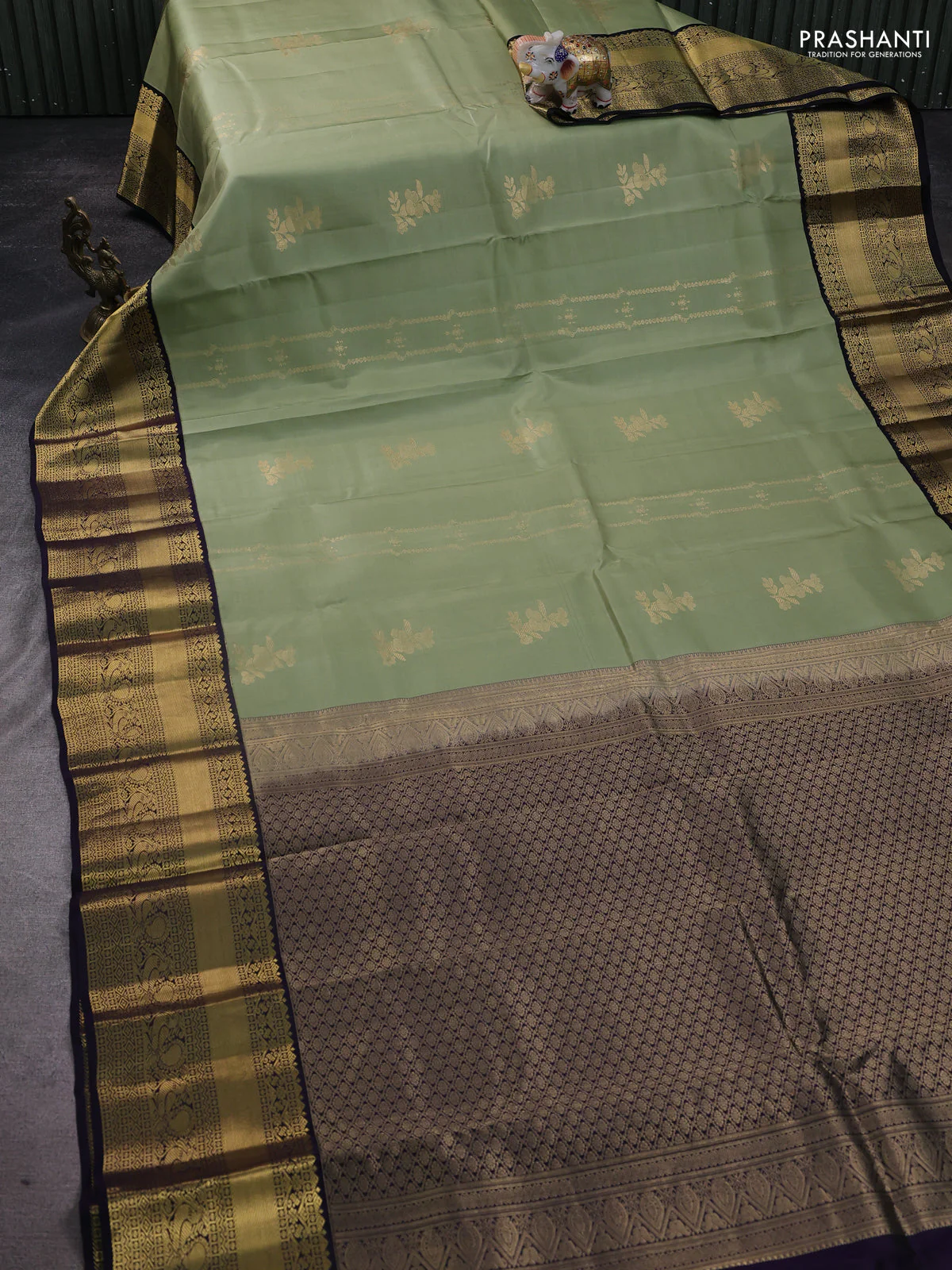 Pure kanchipuram silk saree pastel green and black with allover zari weaves & buttas and long zari woven korvai border - Image 2