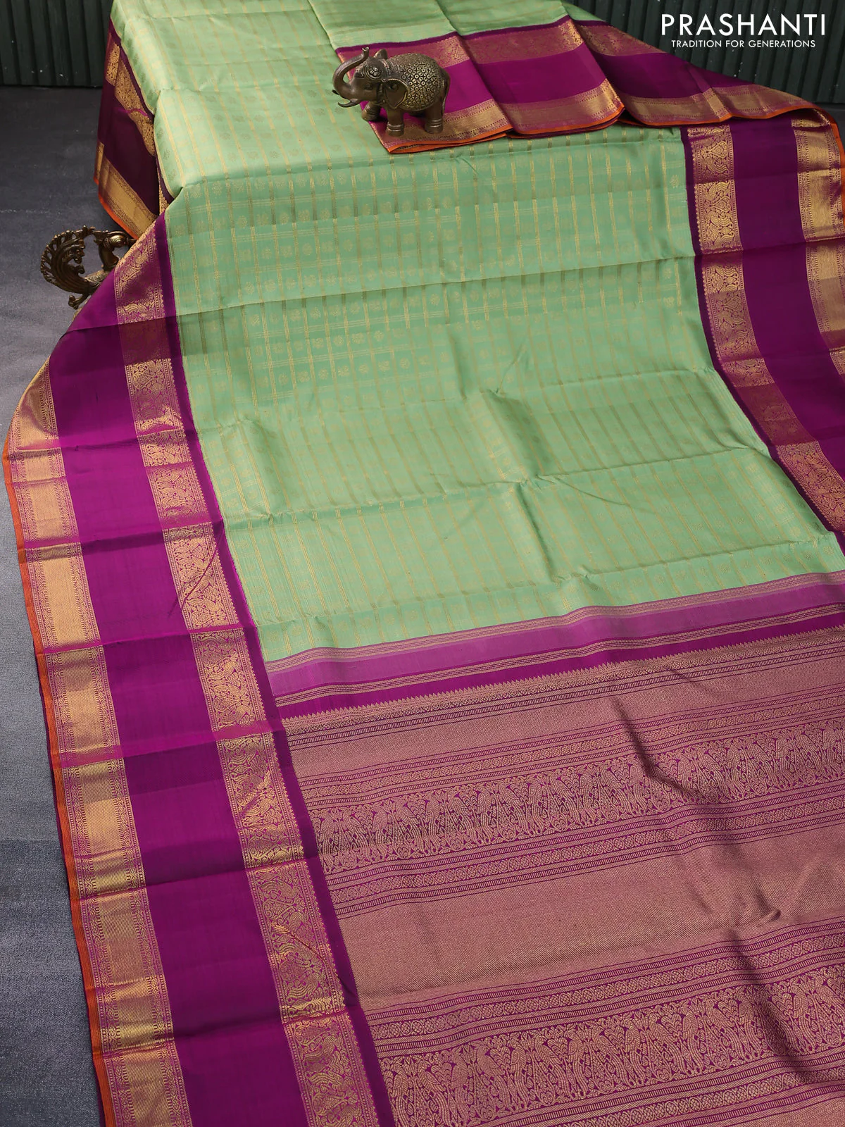 Pure kanchipuram silk saree pastel green and purple with allover zari checks & buttas and long rettapet zari woven korvai border - Image 2