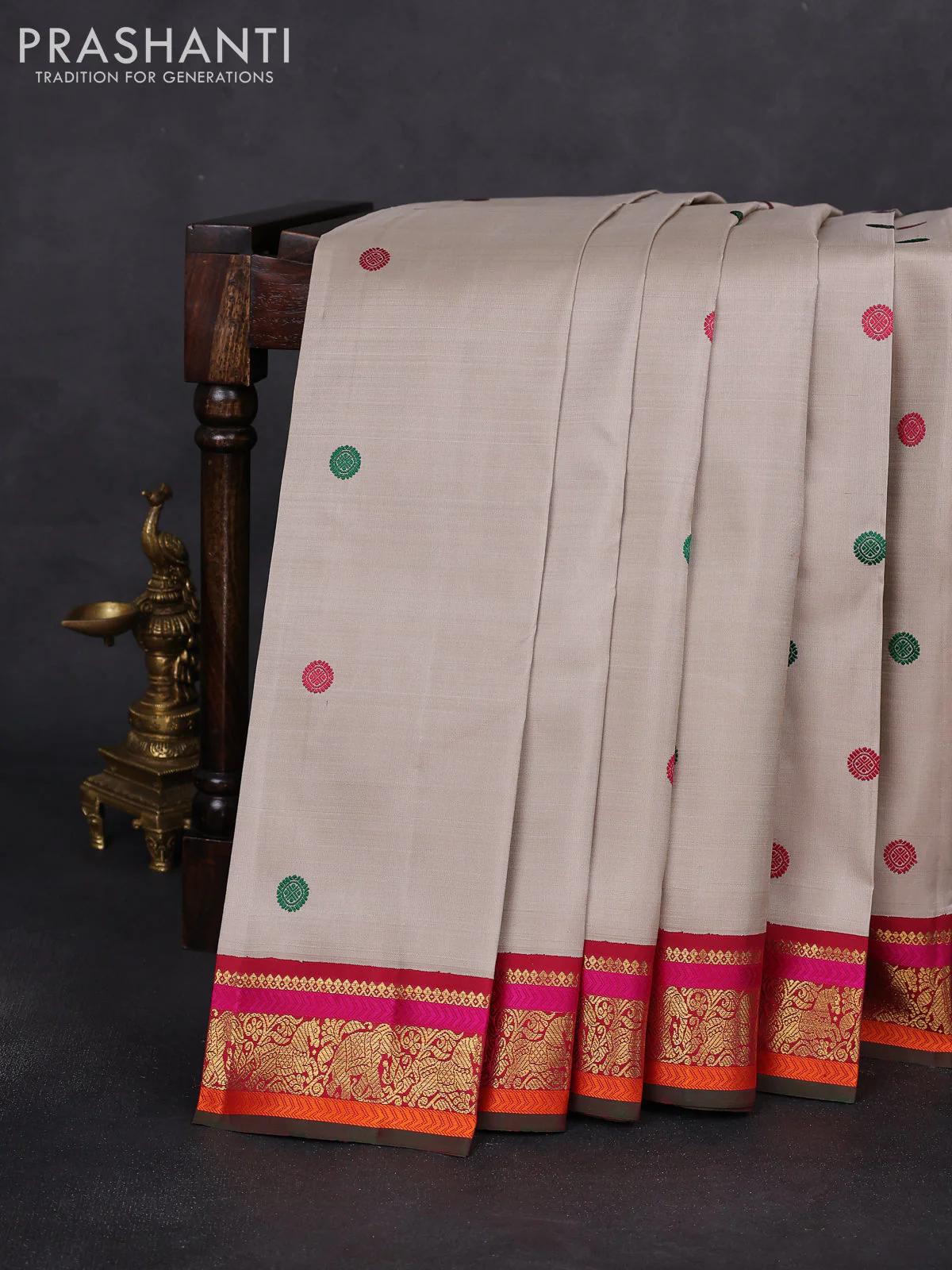 Pure kanchipuram silk saree pastel grey and maroon with thread woven buttas and ganga jamuna korvai border - Image 2