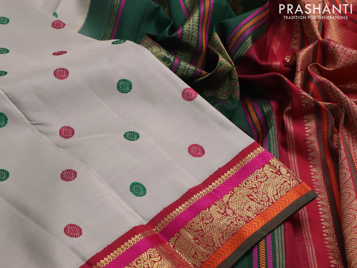 Pure kanchipuram silk saree pastel grey and maroon with thread woven buttas and ganga jamuna korvai border - Image 4