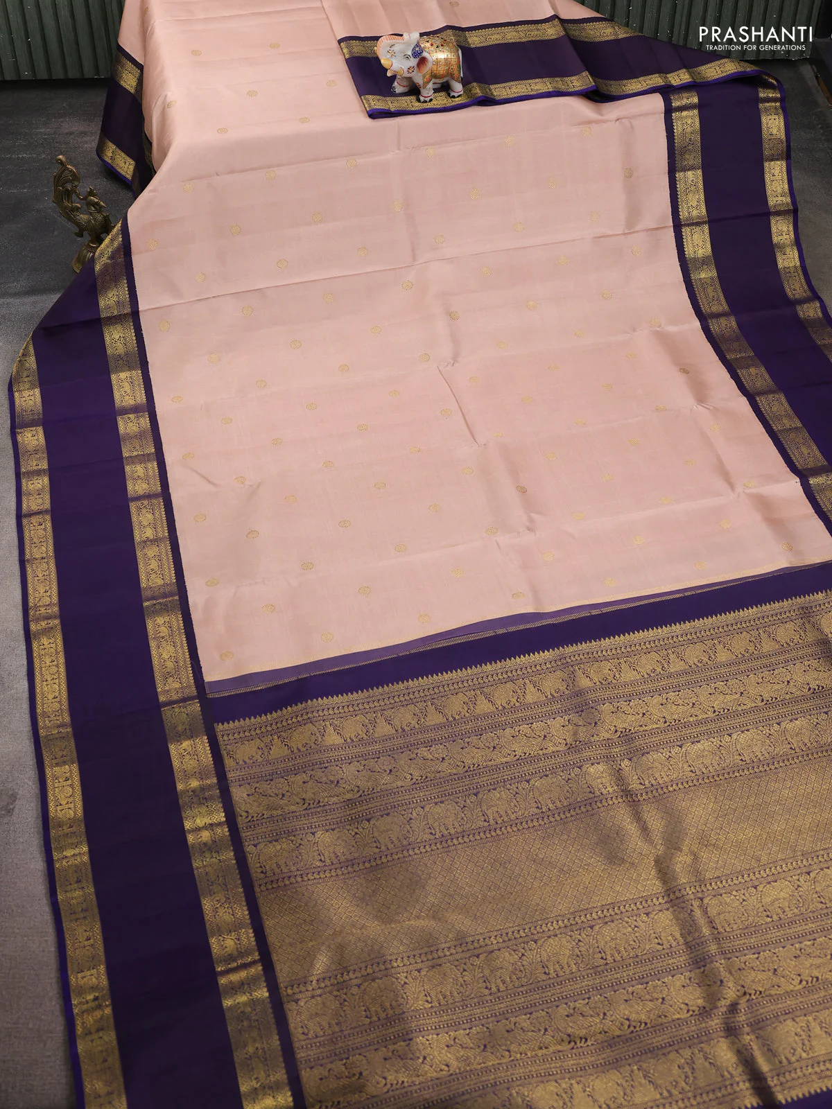 Pure kanchipuram silk saree pastel peach and dual shade of jamun with zari woven buttas and long rettapet zari woven korvai border - Image 2