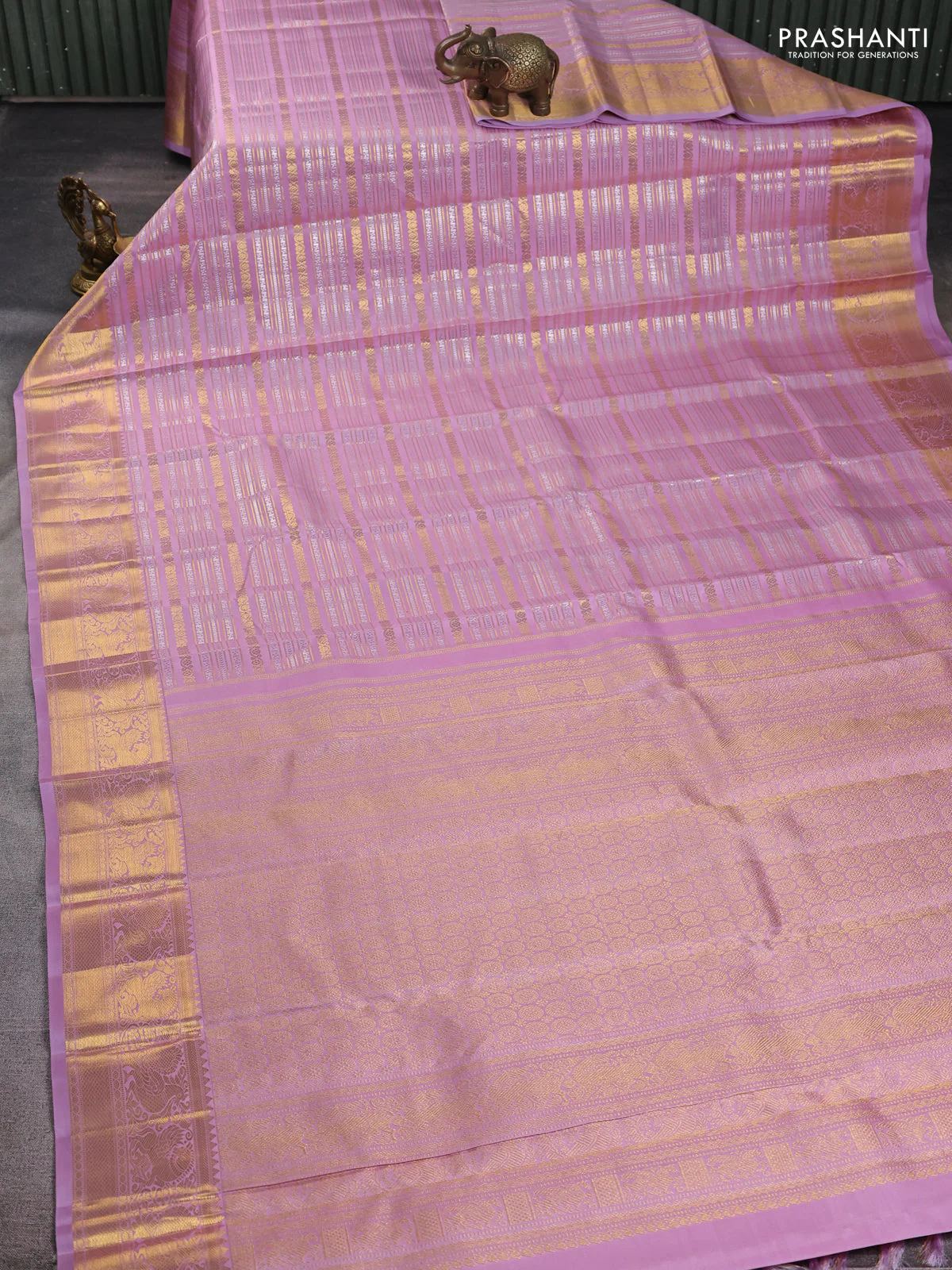Pure kanchipuram silk saree pastel pink with allover veldhari zari weaves and rich zari woven border - Image 2