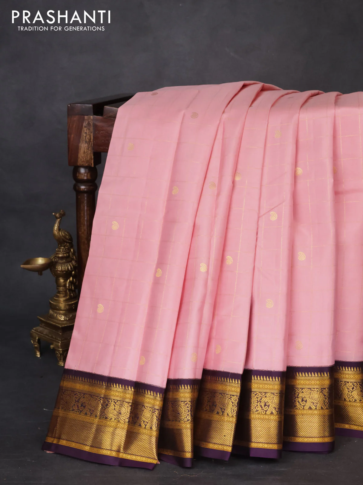 Pure kanchipuram silk saree peach pink and purple with allover zari checks & paisley buttas and elephant & annam zari woven border - Image 6