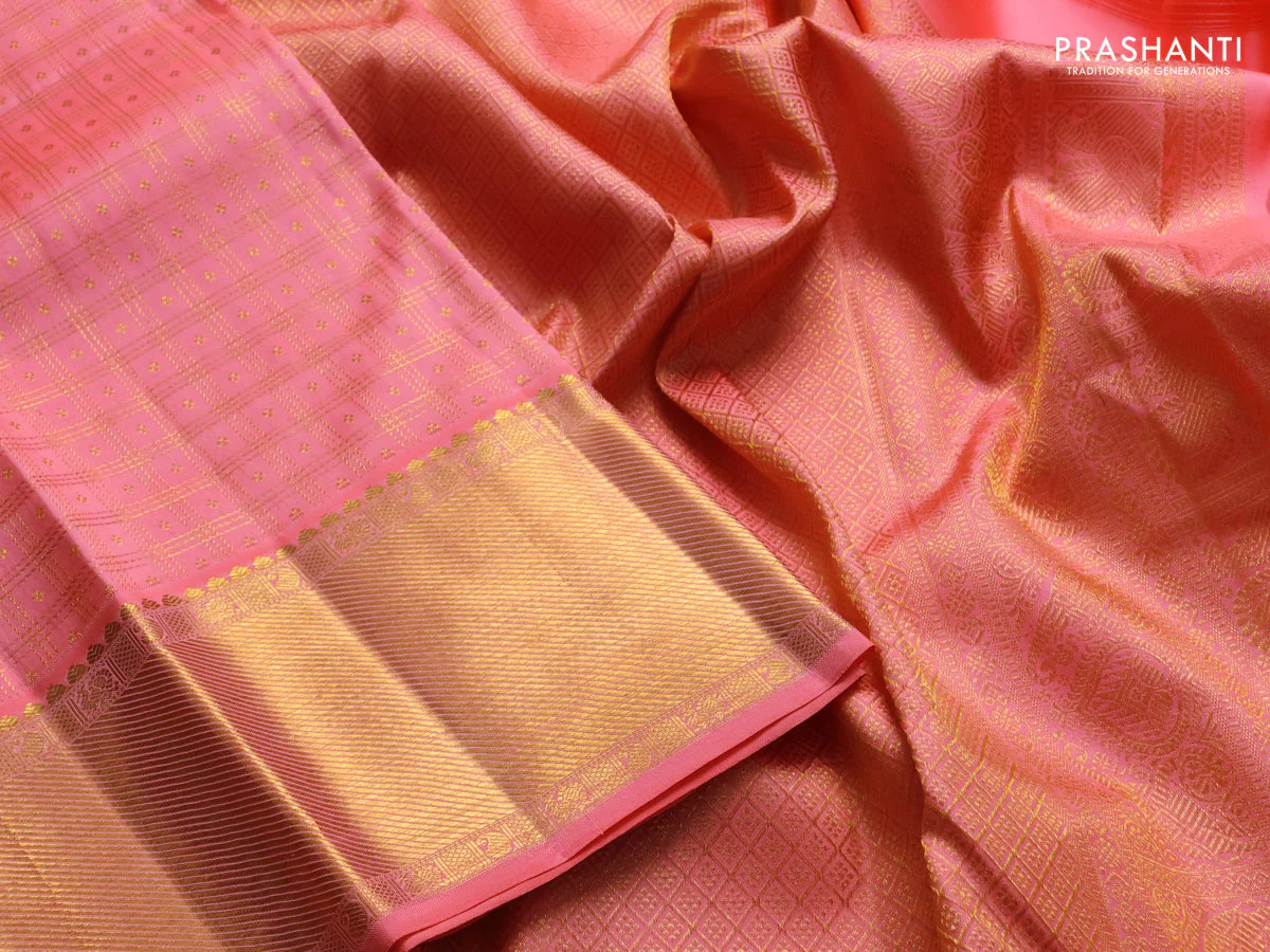 Pure kanchipuram silk saree peach pink with allover zari checks & buttas and rich zari woven border - Image 3