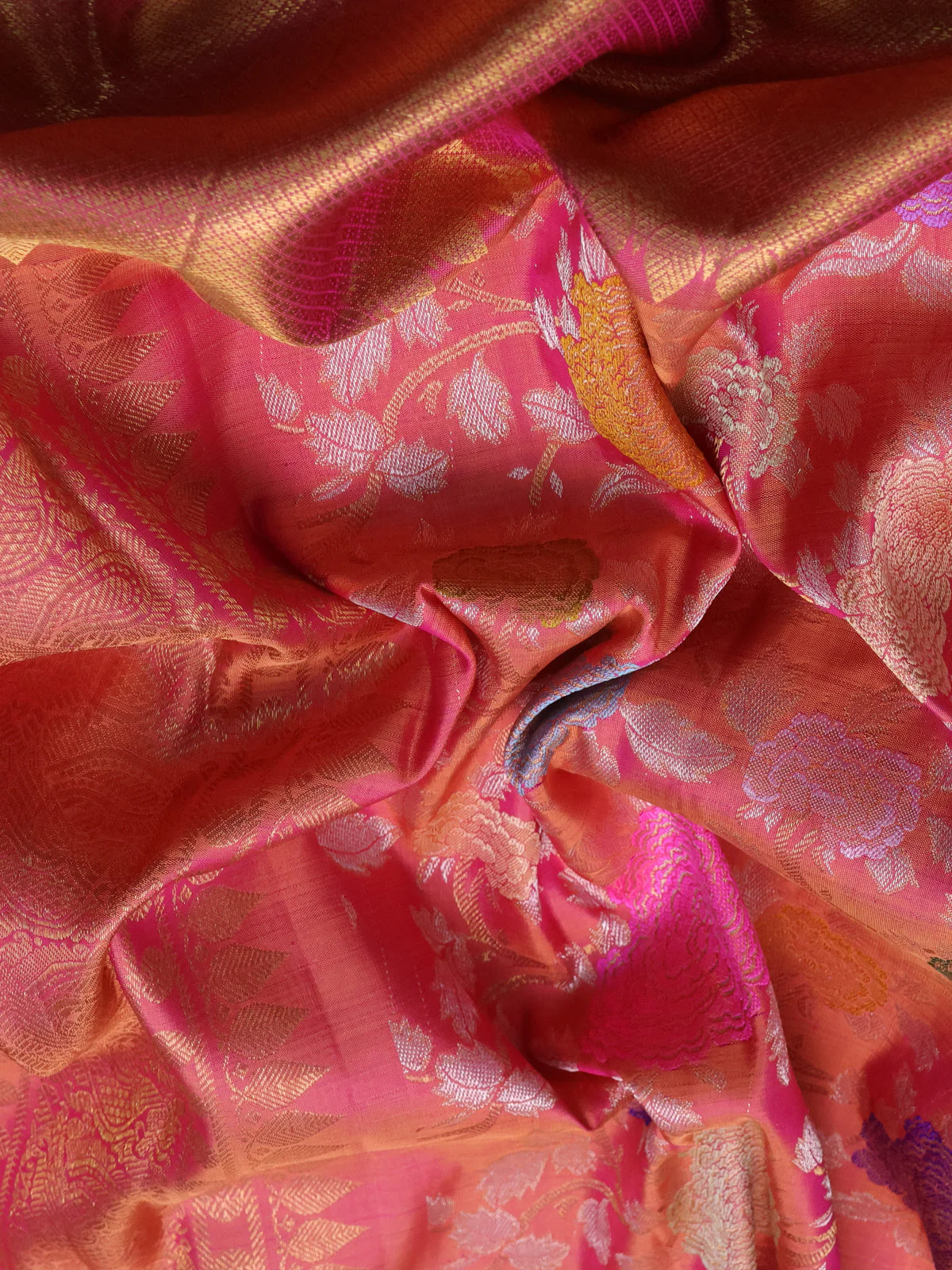 Pure kanchipuram silk saree peach shade with allover mina weaves and long zari woven border - Image 3